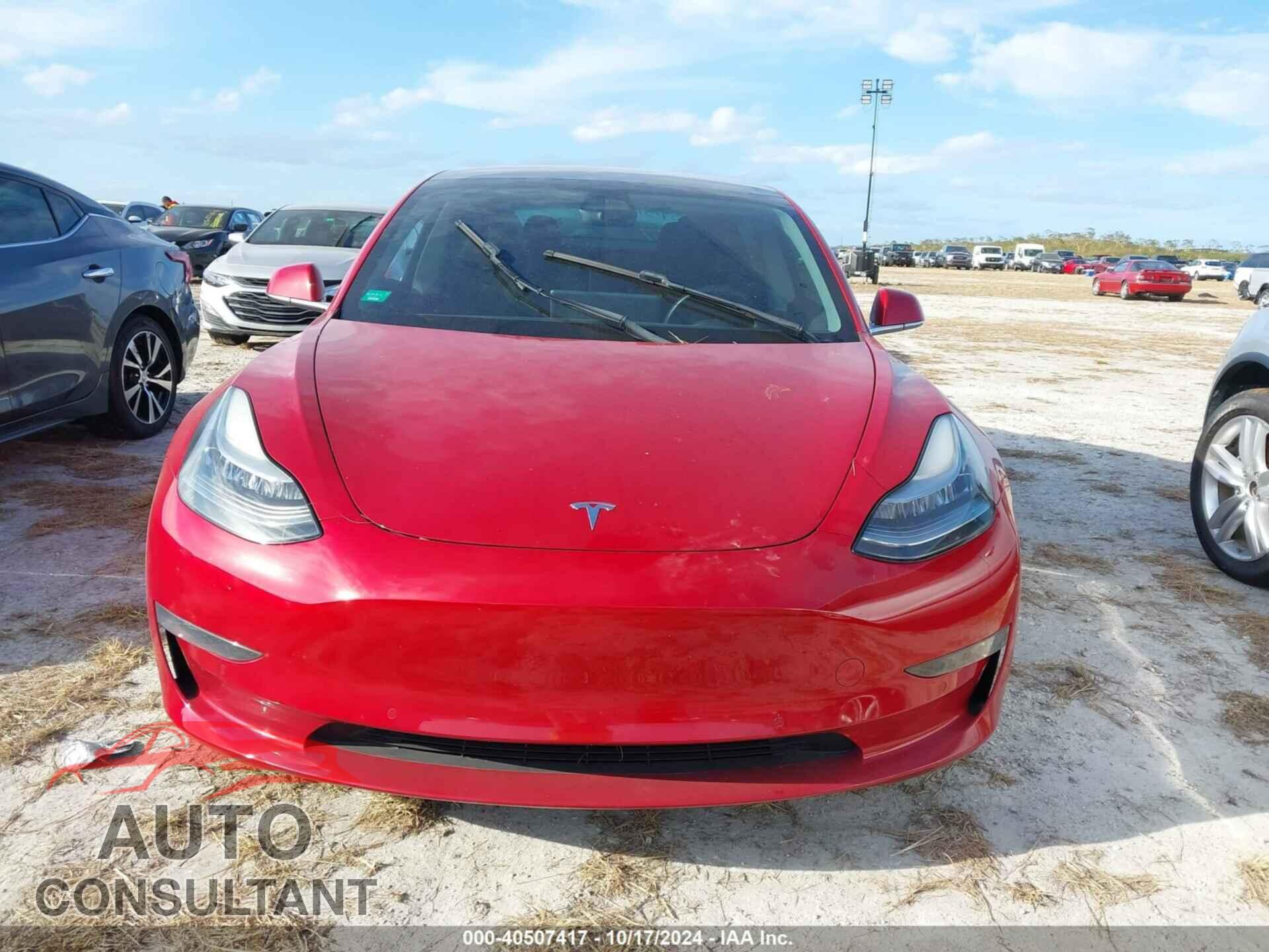 TESLA MODEL 3 2019 - 5YJ3E1EB7KF194660