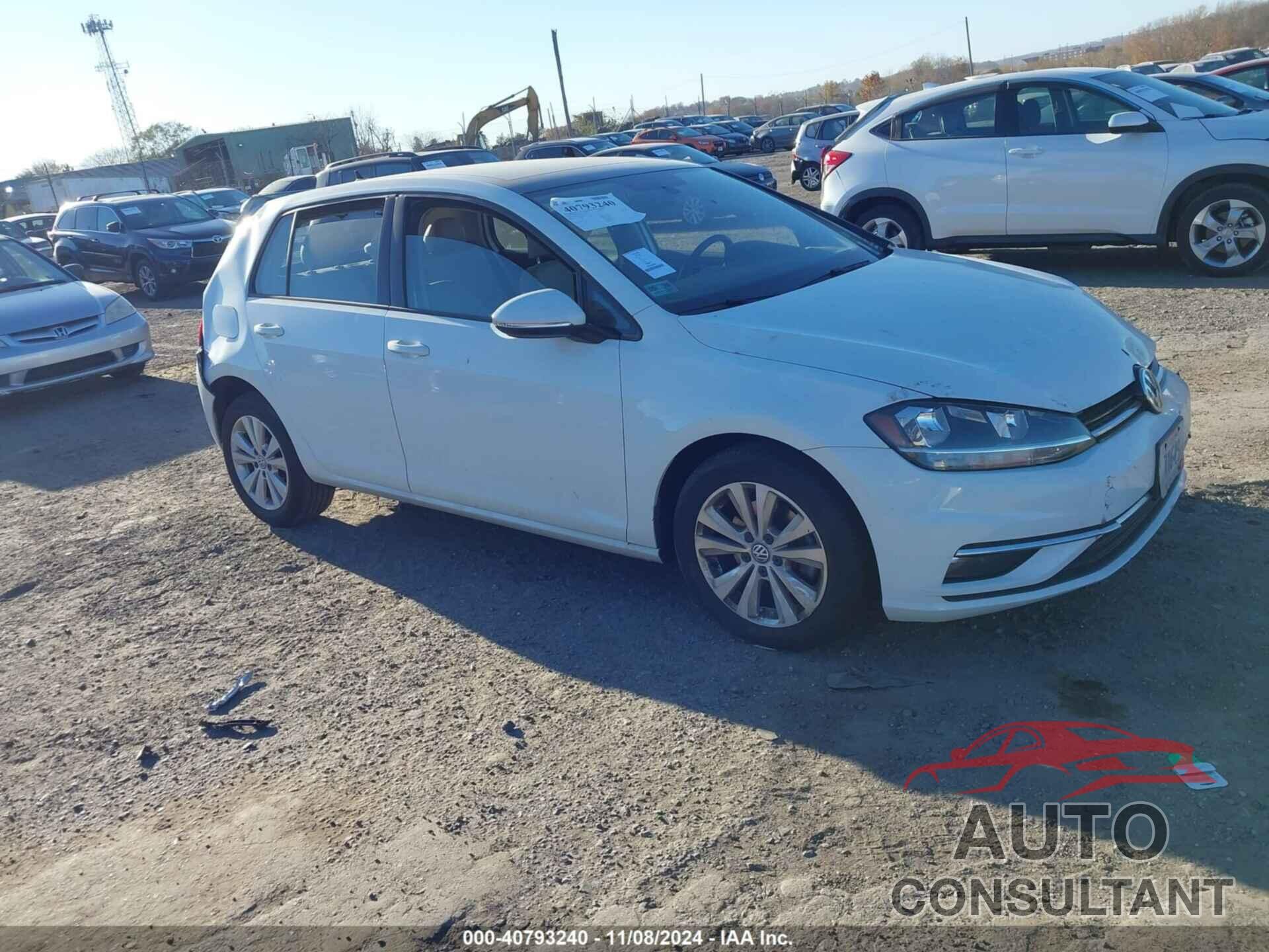 VOLKSWAGEN GOLF 2018 - 3VWG17AU7JM279237