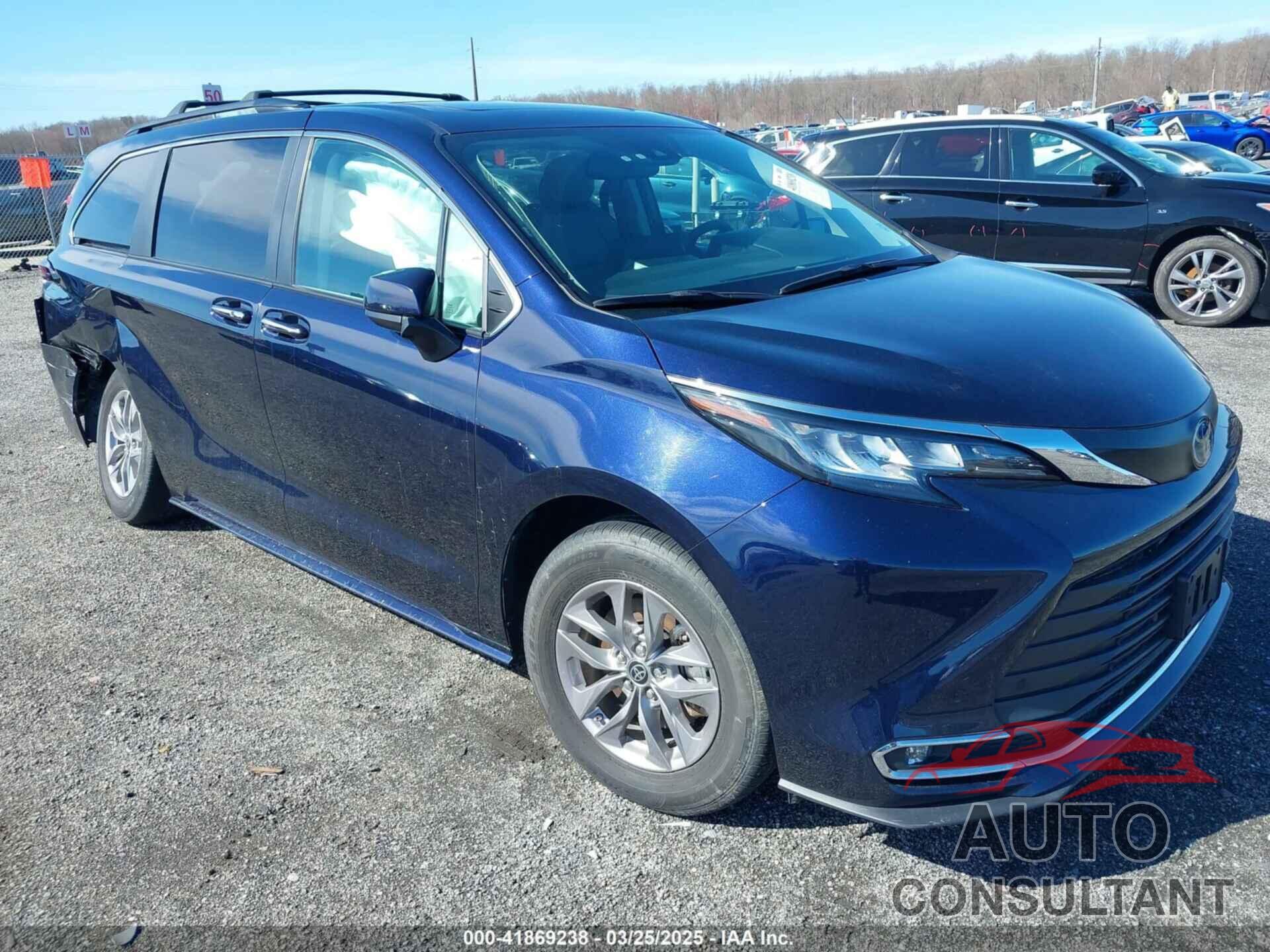 TOYOTA SIENNA 2022 - 5TDYRKEC6NS103368