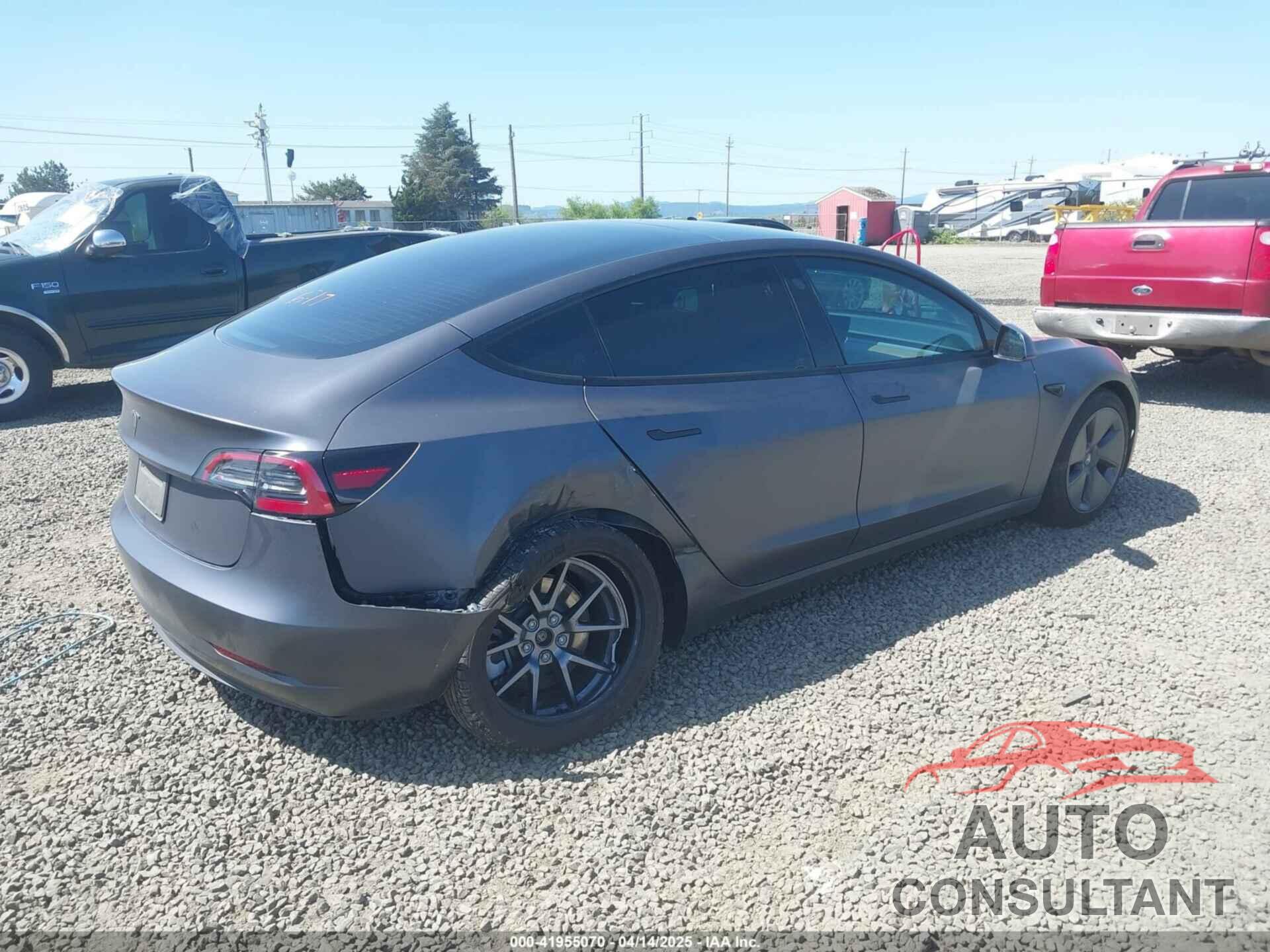 TESLA MODEL 3 2023 - 5YJ3E1EA3PF705831