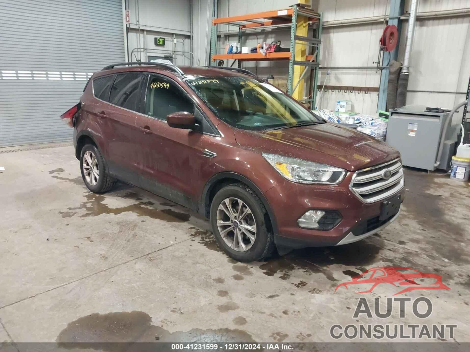 FORD ESCAPE 2018 - 1FMCU0GD6JUB32888
