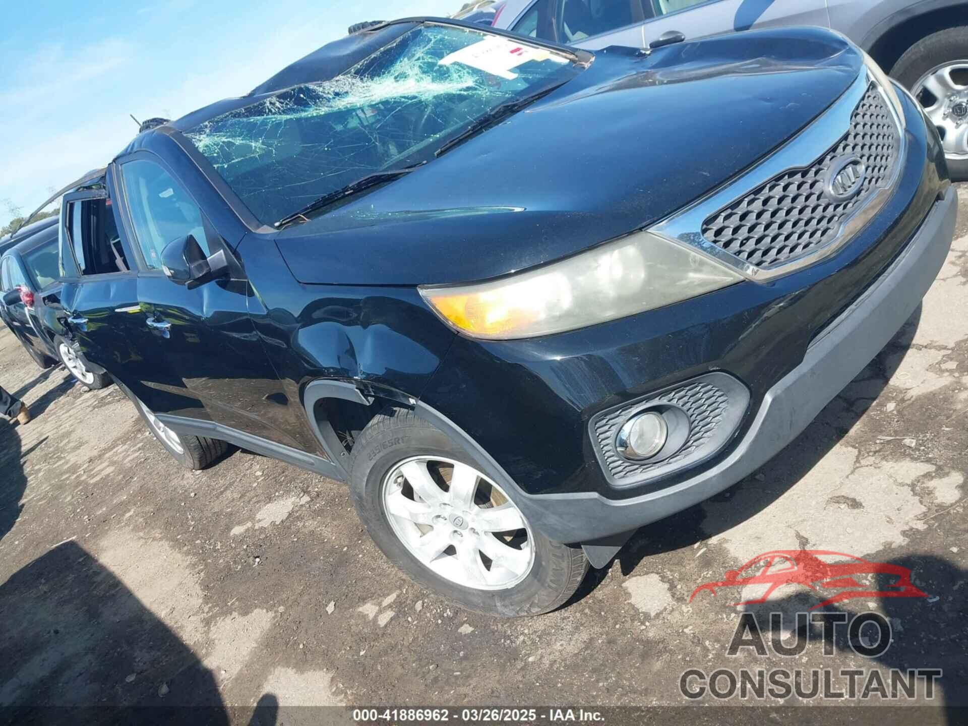 KIA SORENTO 2011 - 5XYKT3A16BG133609