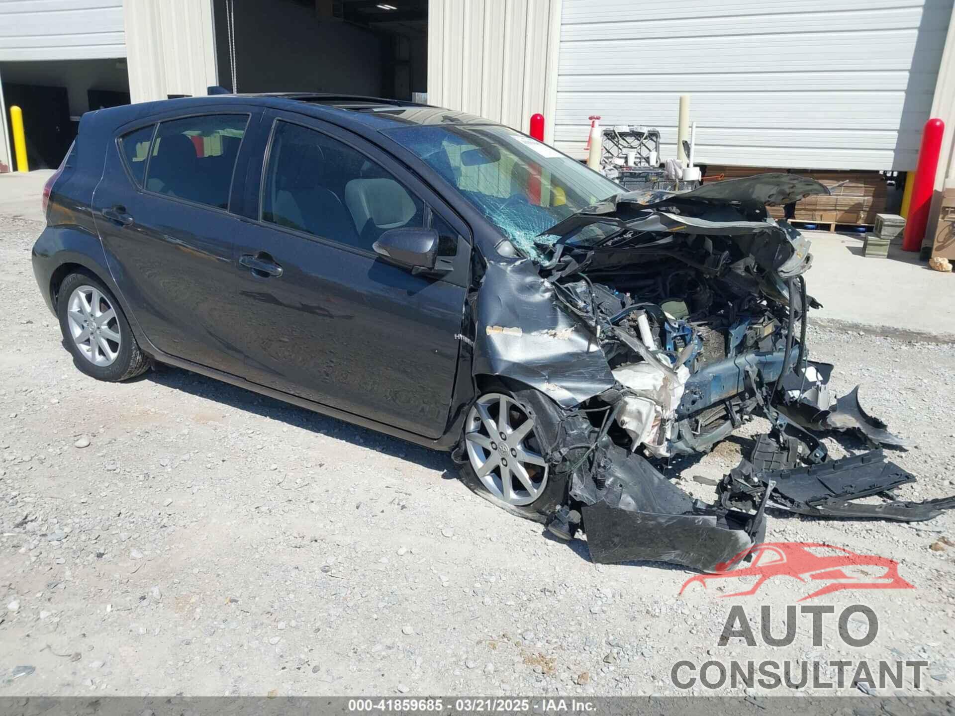 TOYOTA PRIUS C 2015 - JTDKDTB31F1096438