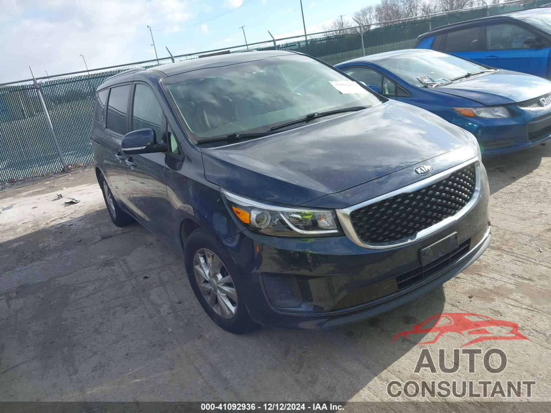 KIA SEDONA 2017 - KNDMB5C16H6290783