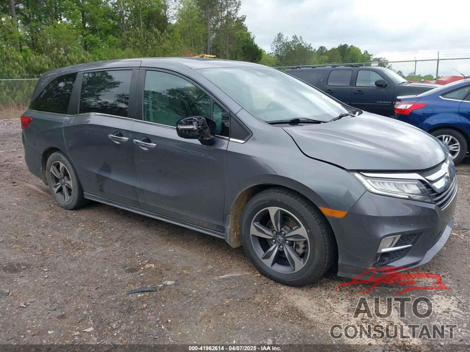 HONDA ODYSSEY 2018 - 5FNRL6H81JB006307