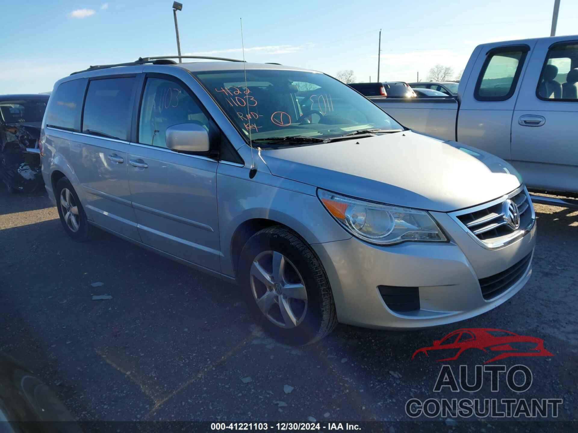 VOLKSWAGEN ROUTAN 2009 - 2V8HW34149R544580