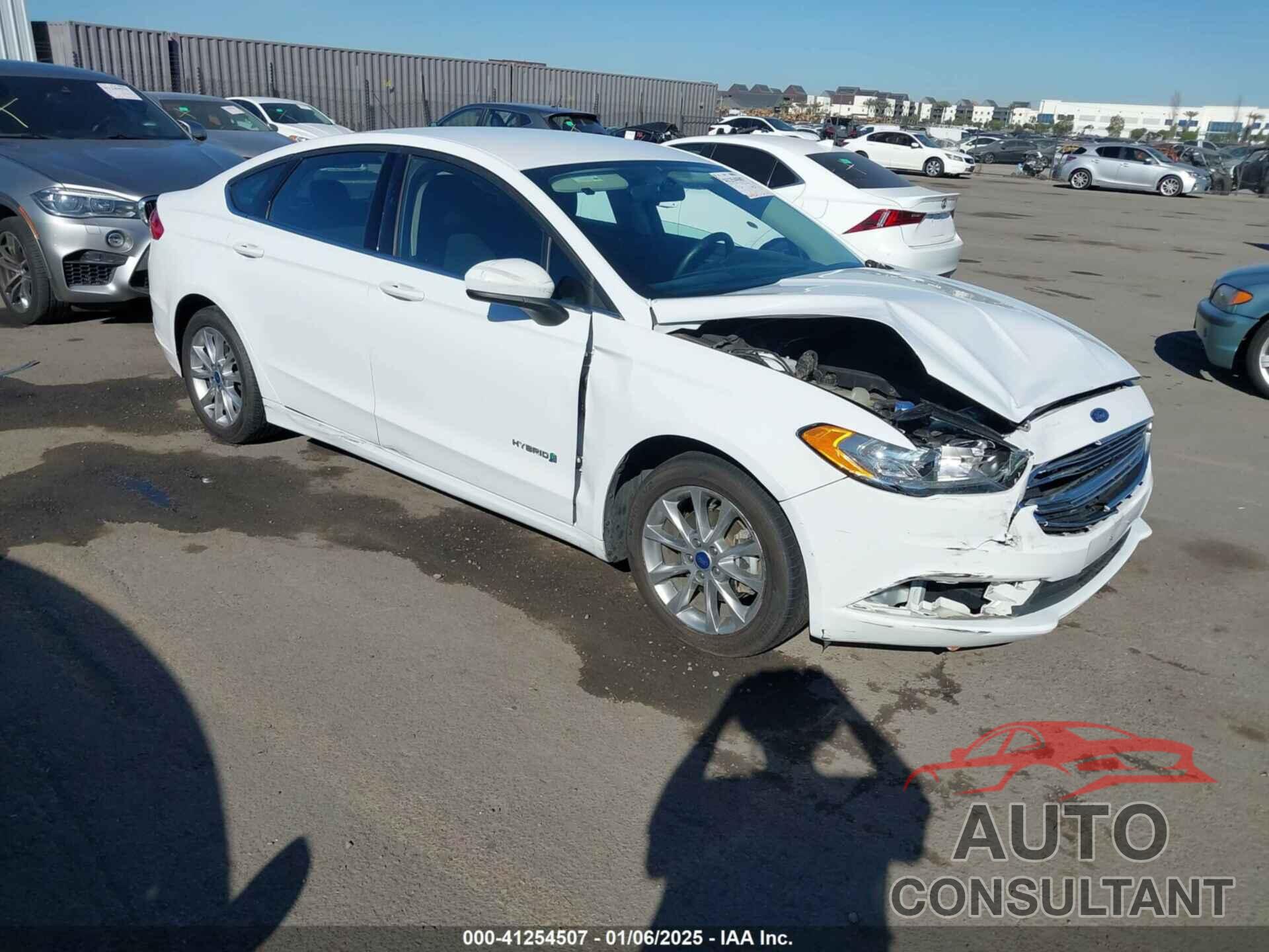 FORD FUSION HYBRID 2017 - 3FA6P0LU6HR238408