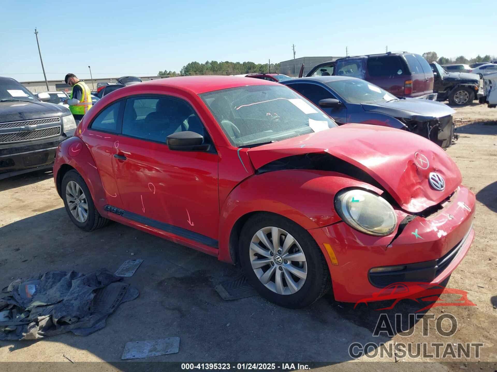 VOLKSWAGEN BEETLE 2016 - 3VWF17AT7GM608322