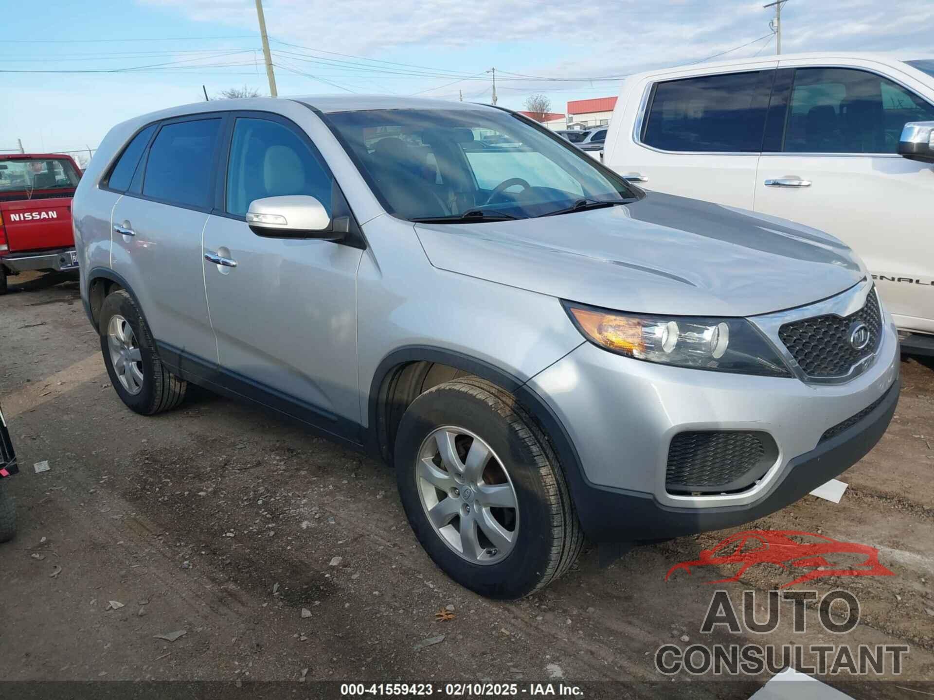 KIA SORENTO 2011 - 5XYKT3A14BG036084