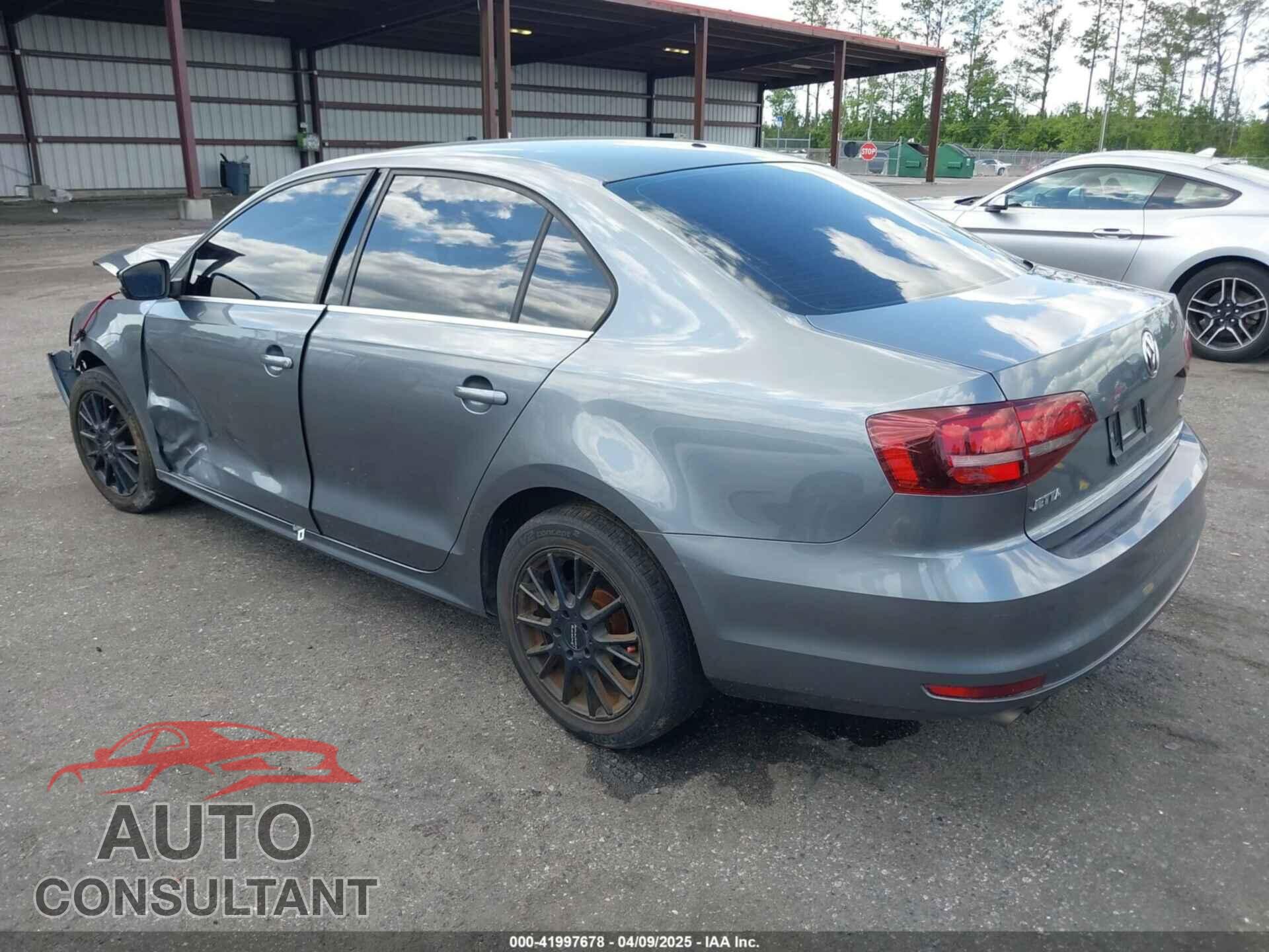 VOLKSWAGEN JETTA 2017 - 3VW2B7AJ9HM370100