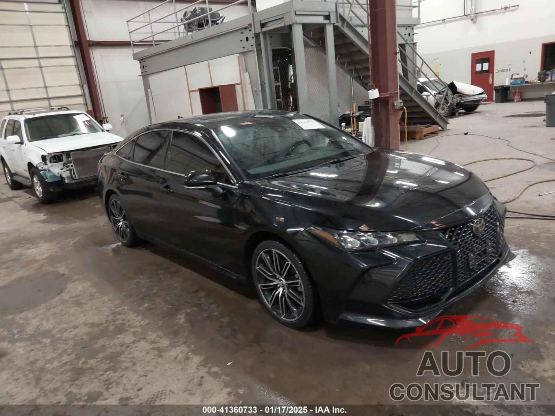 TOYOTA AVALON 2019 - 4T1BZ1FB6KU014330