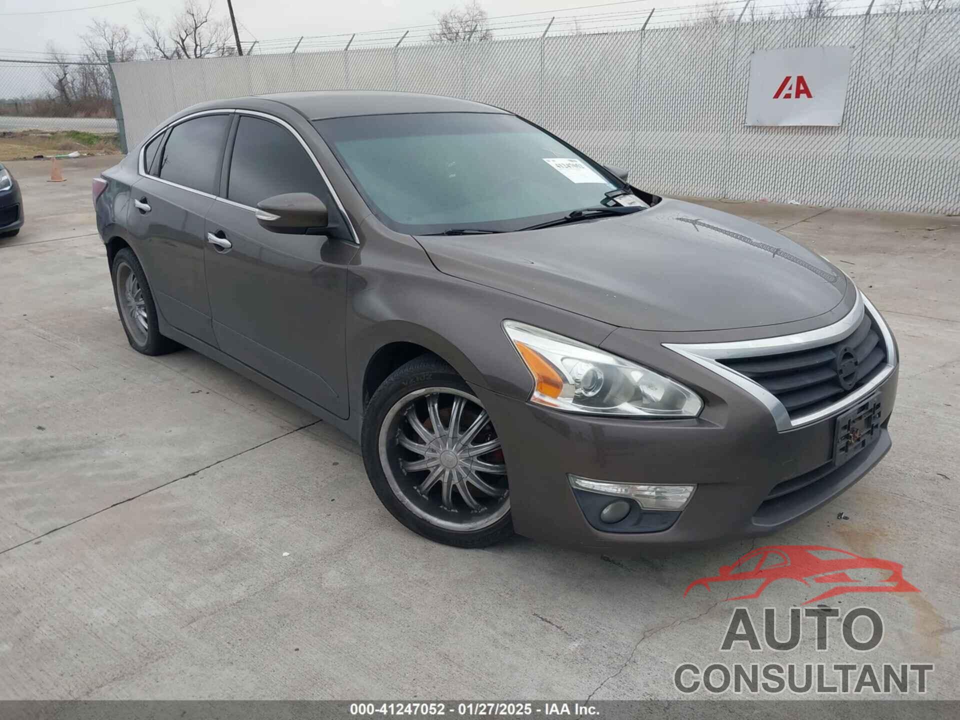 NISSAN ALTIMA 2015 - 1N4AL3AP9FC215334