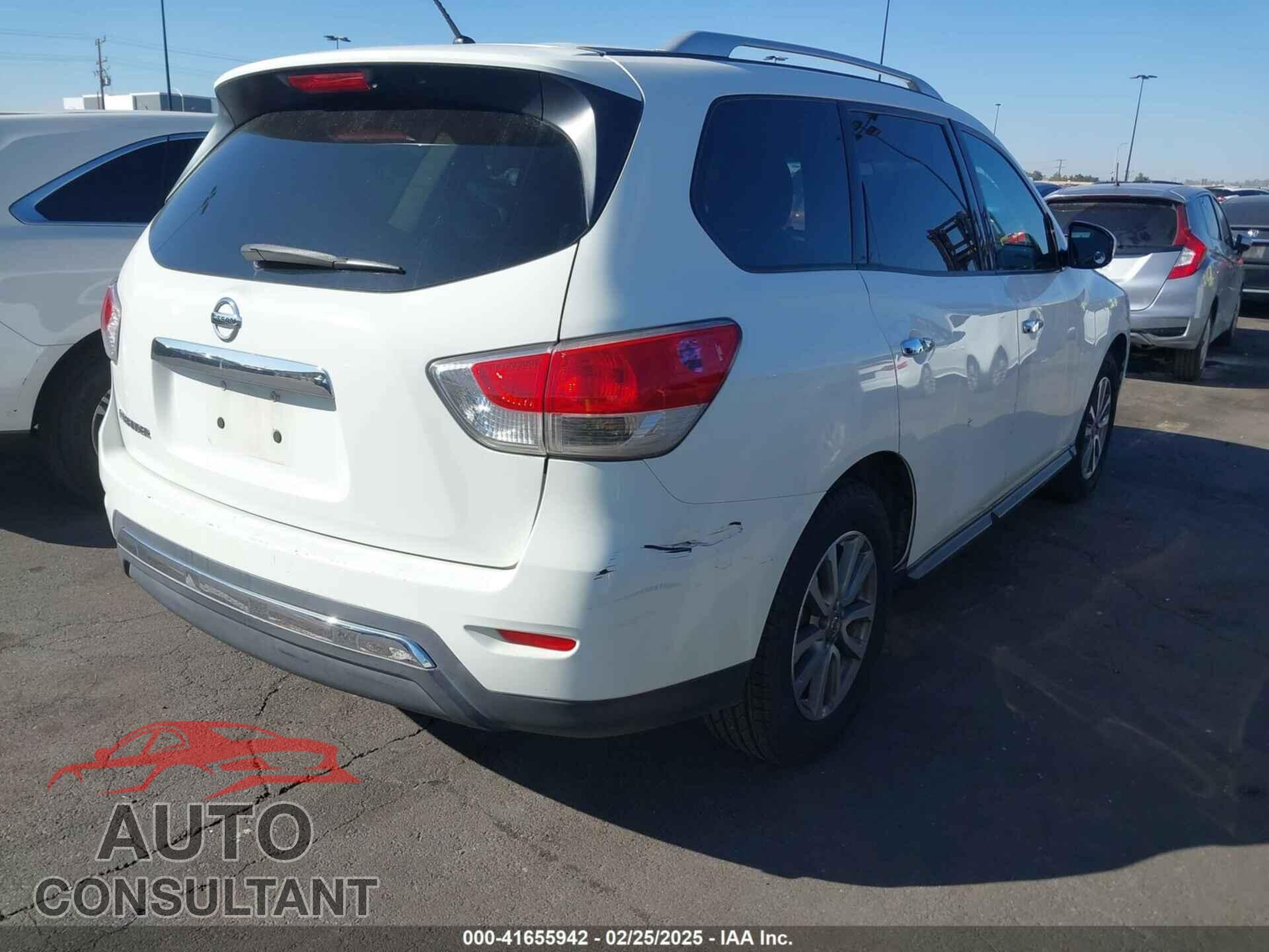 NISSAN PATHFINDER 2015 - 5N1AR2MN2FC684449