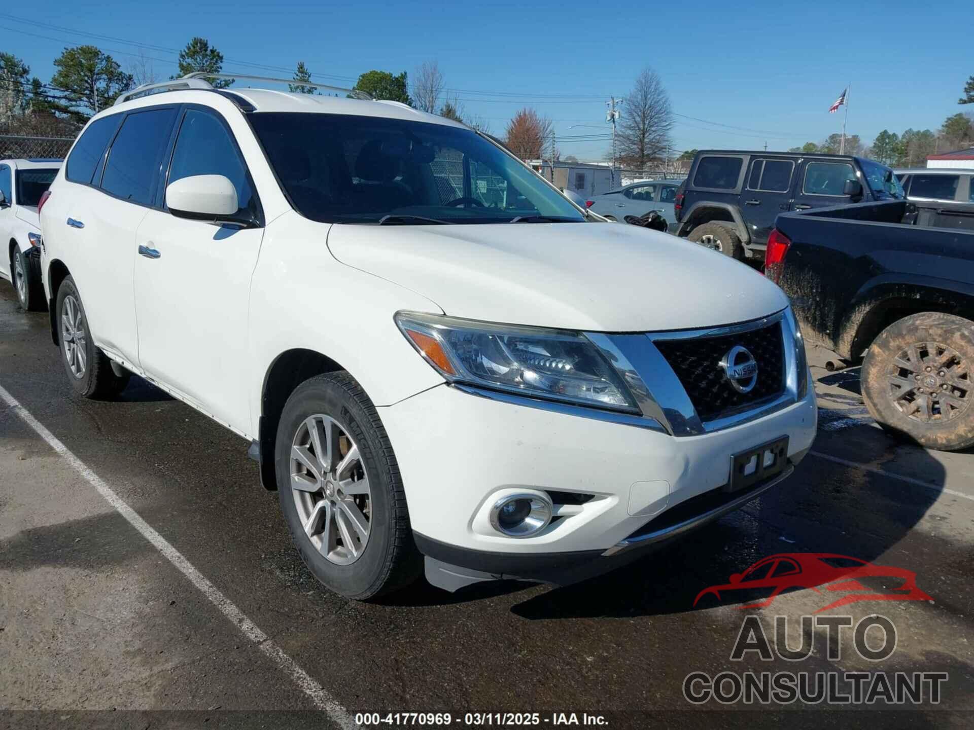 NISSAN PATHFINDER 2015 - 5N1AR2MM9FC706759