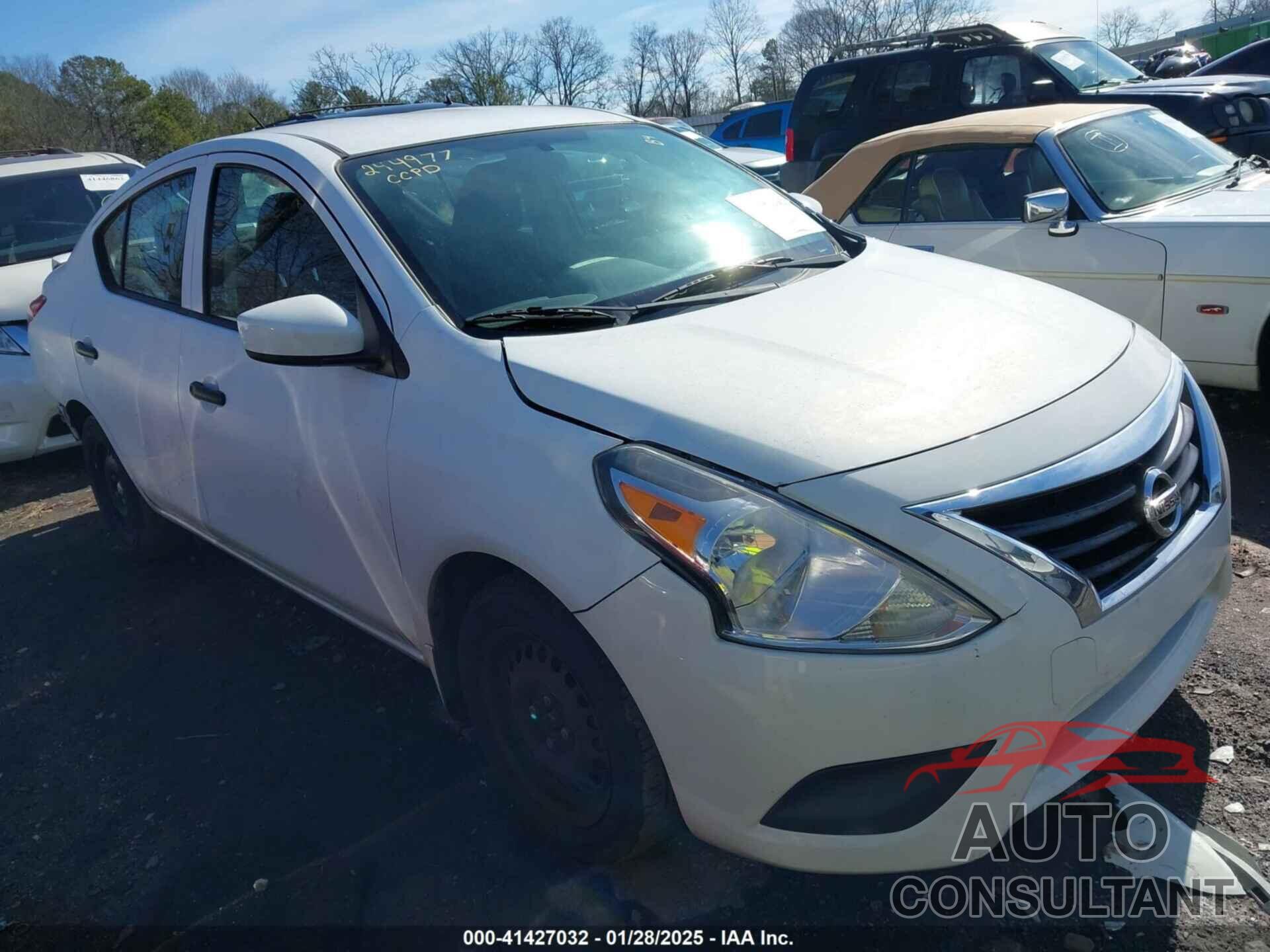 NISSAN VERSA 2018 - 3N1CN7APXJL803439