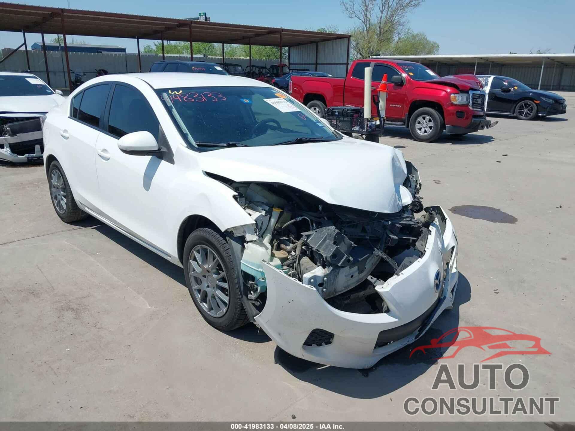 MAZDA MAZDA3 2013 - JM1BL1U71D1701482