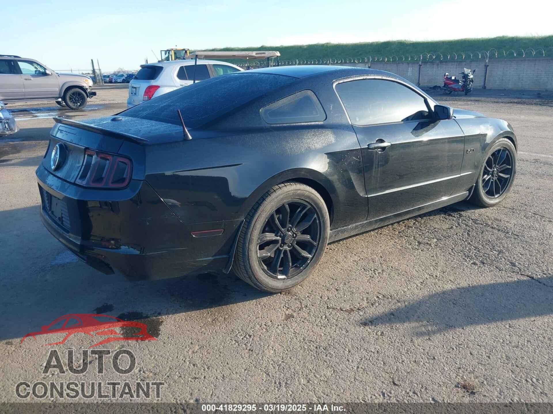FORD MUSTANG 2013 - 1ZVBP8CFXD5284486