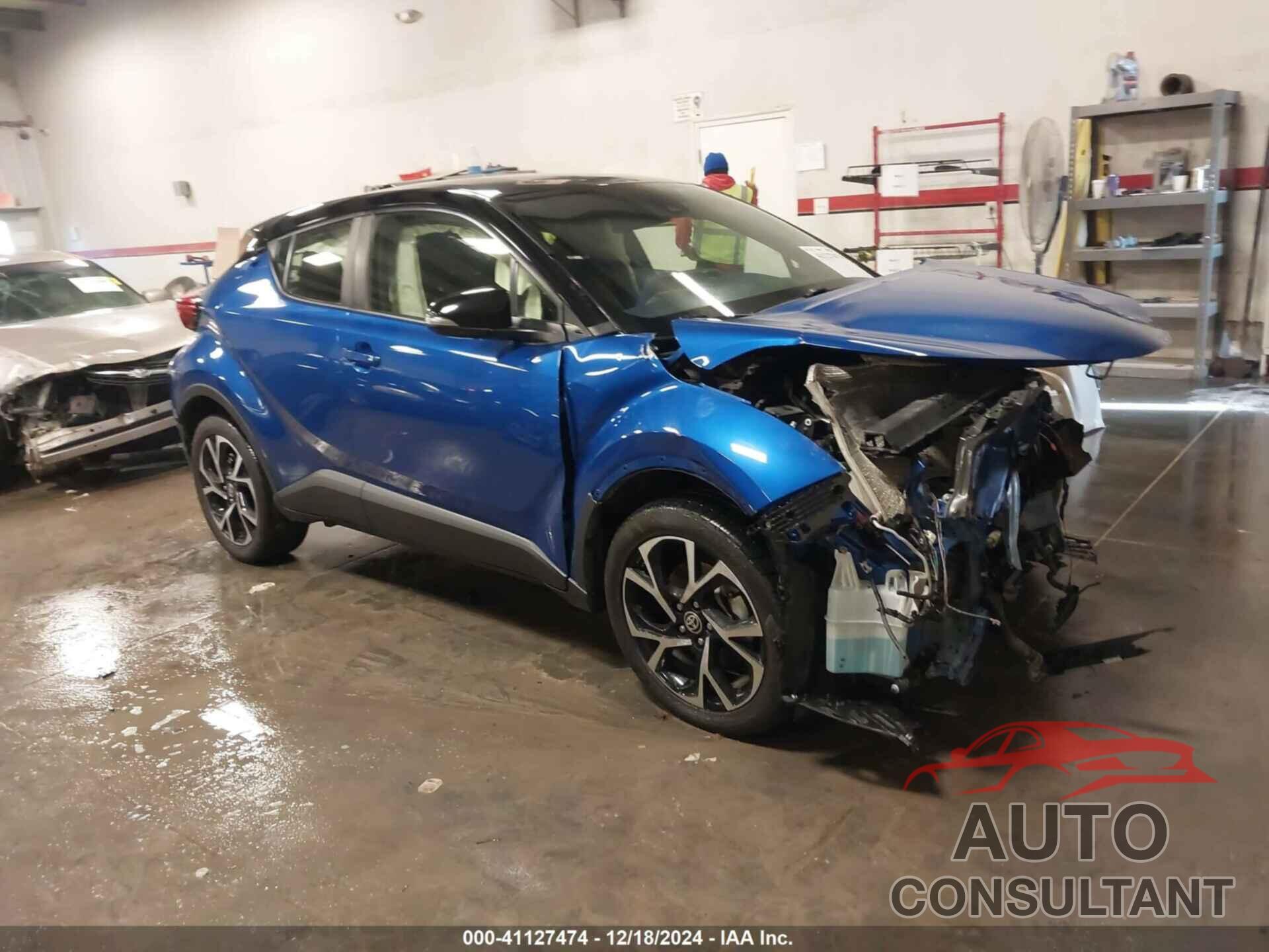 TOYOTA C-HR 2020 - JTNKHMBX6L1089652