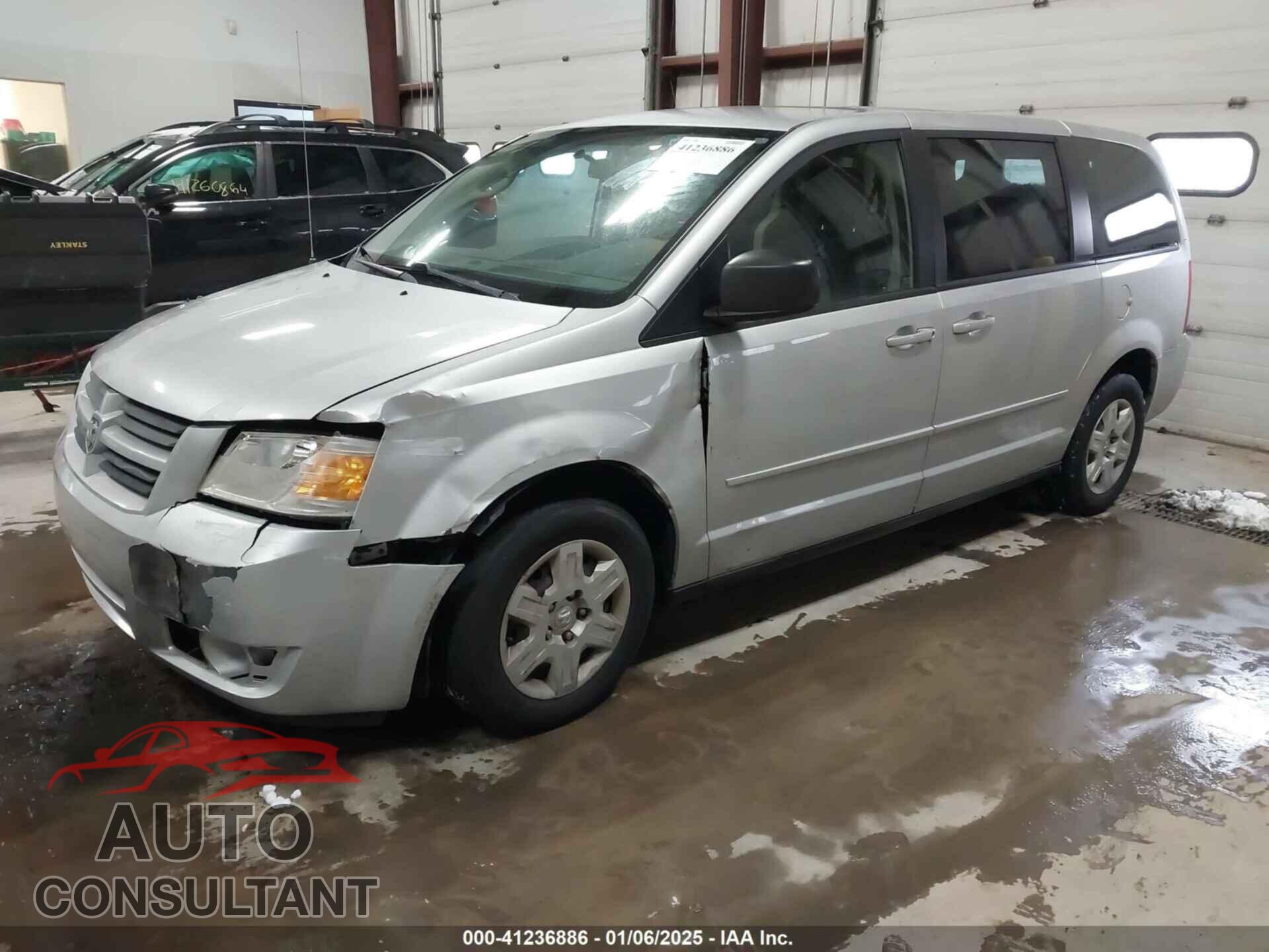 DODGE GRAND CARAVAN 2010 - 2D4RN4DE7AR446839