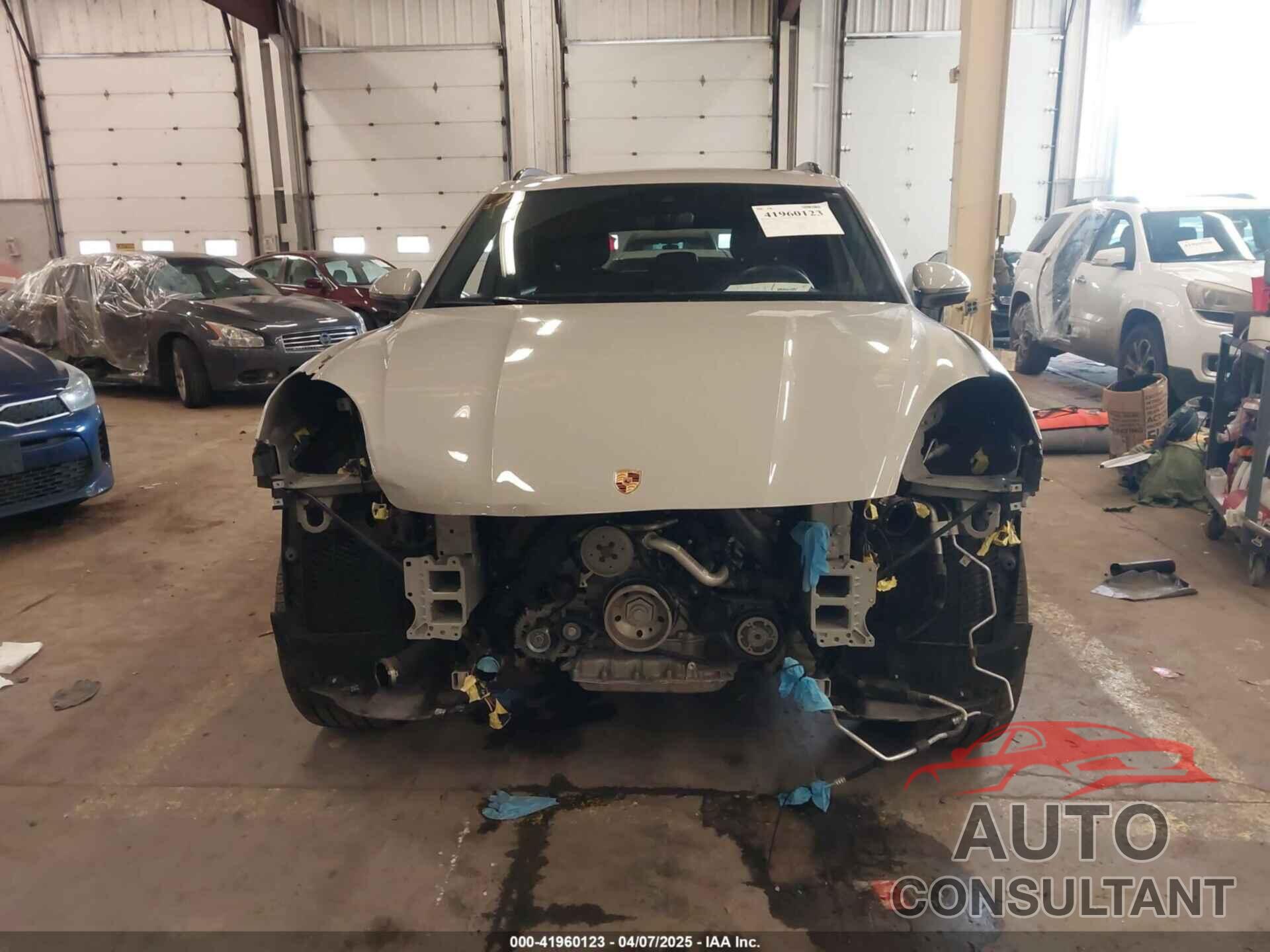 PORSCHE CAYENNE 2021 - WP1AA2AY2MDA02282