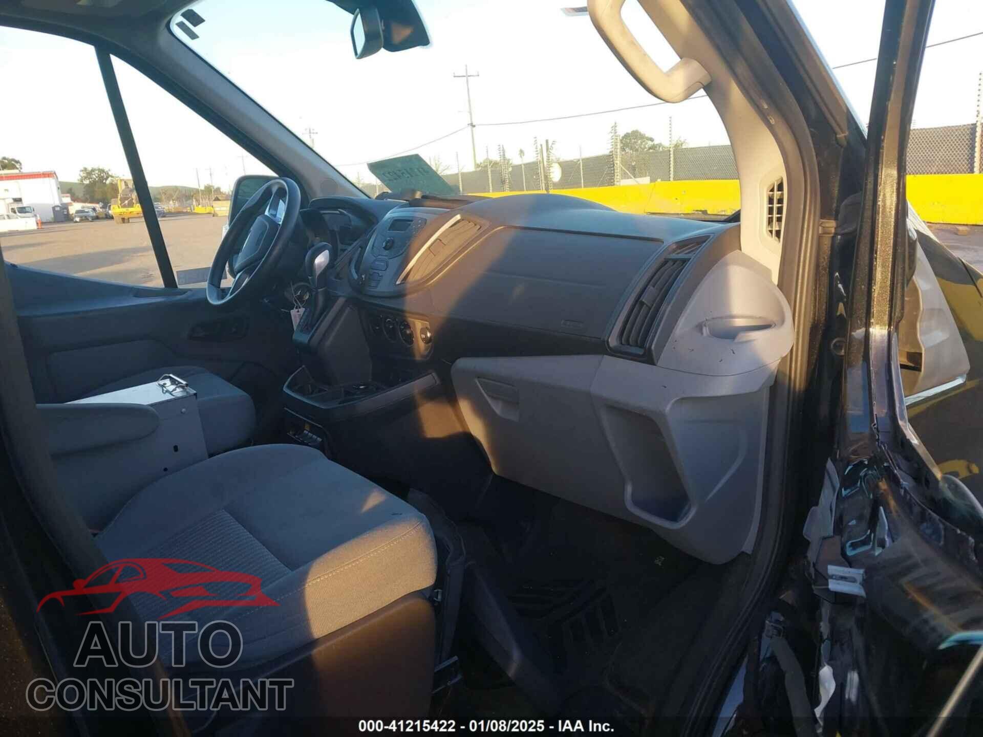 FORD TRANSIT-250 2015 - 1FTYR2CM3FKA75937