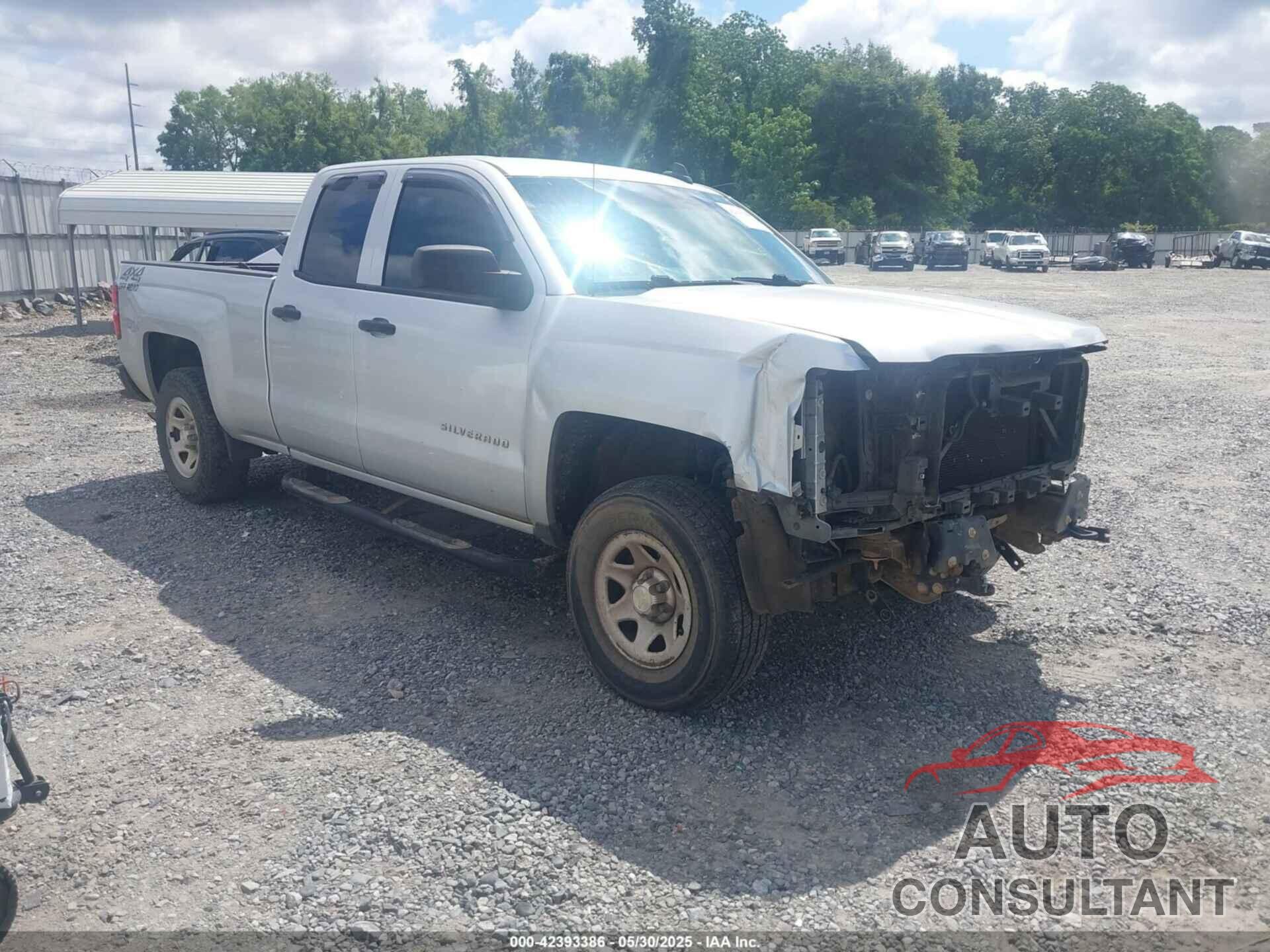 CHEVROLET SILVERADO 1500 2015 - 1GCVKPEC4FZ177019