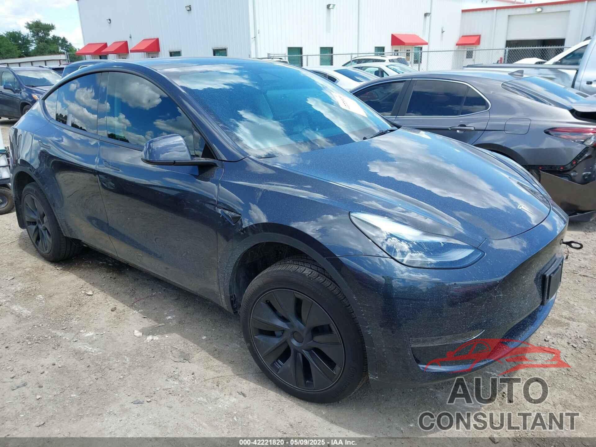 TESLA MODEL Y 2025 - 7SAYGDED0SF321612