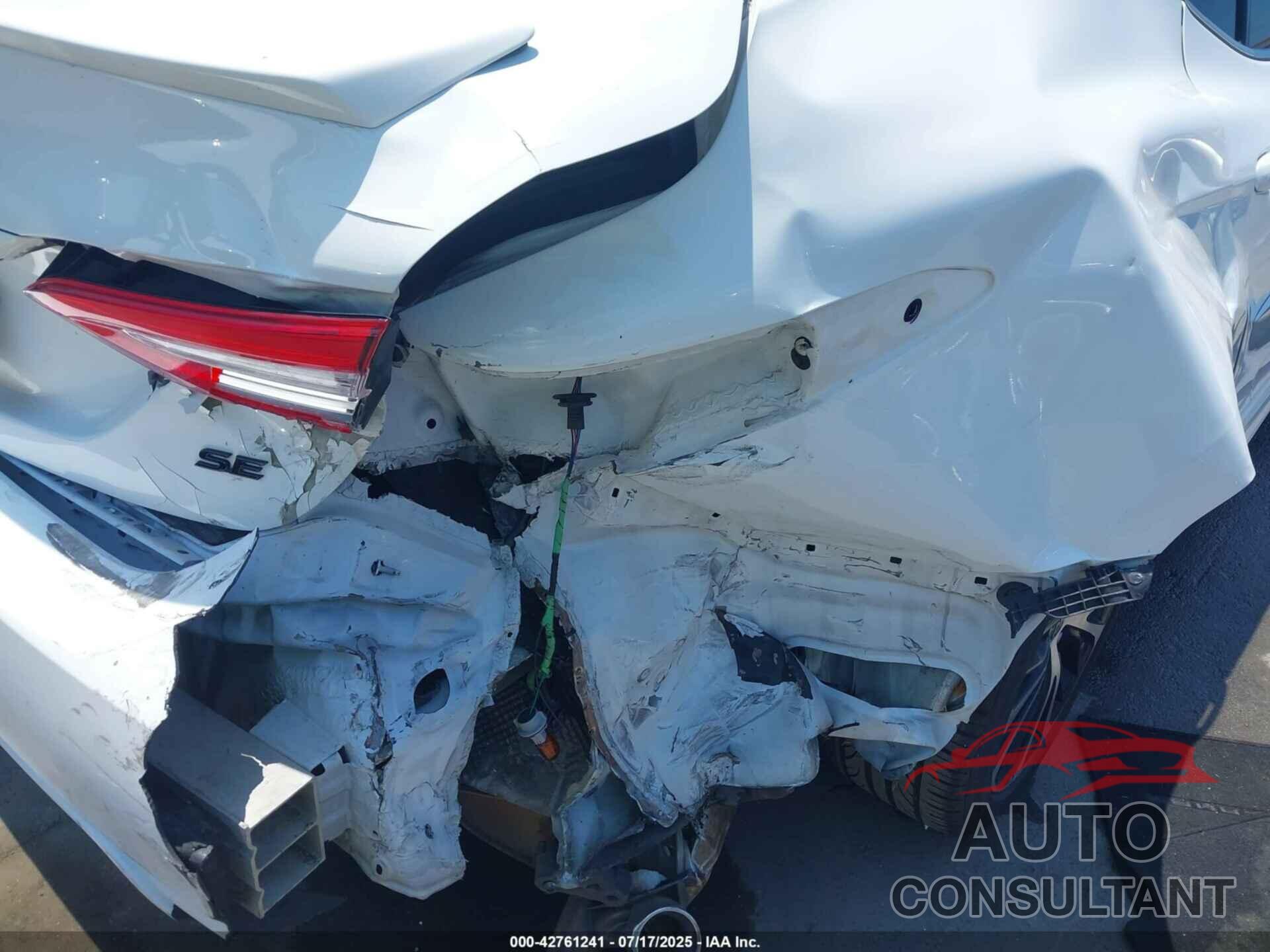 TOYOTA CAMRY 2020 - 4T1G11AK5LU506465