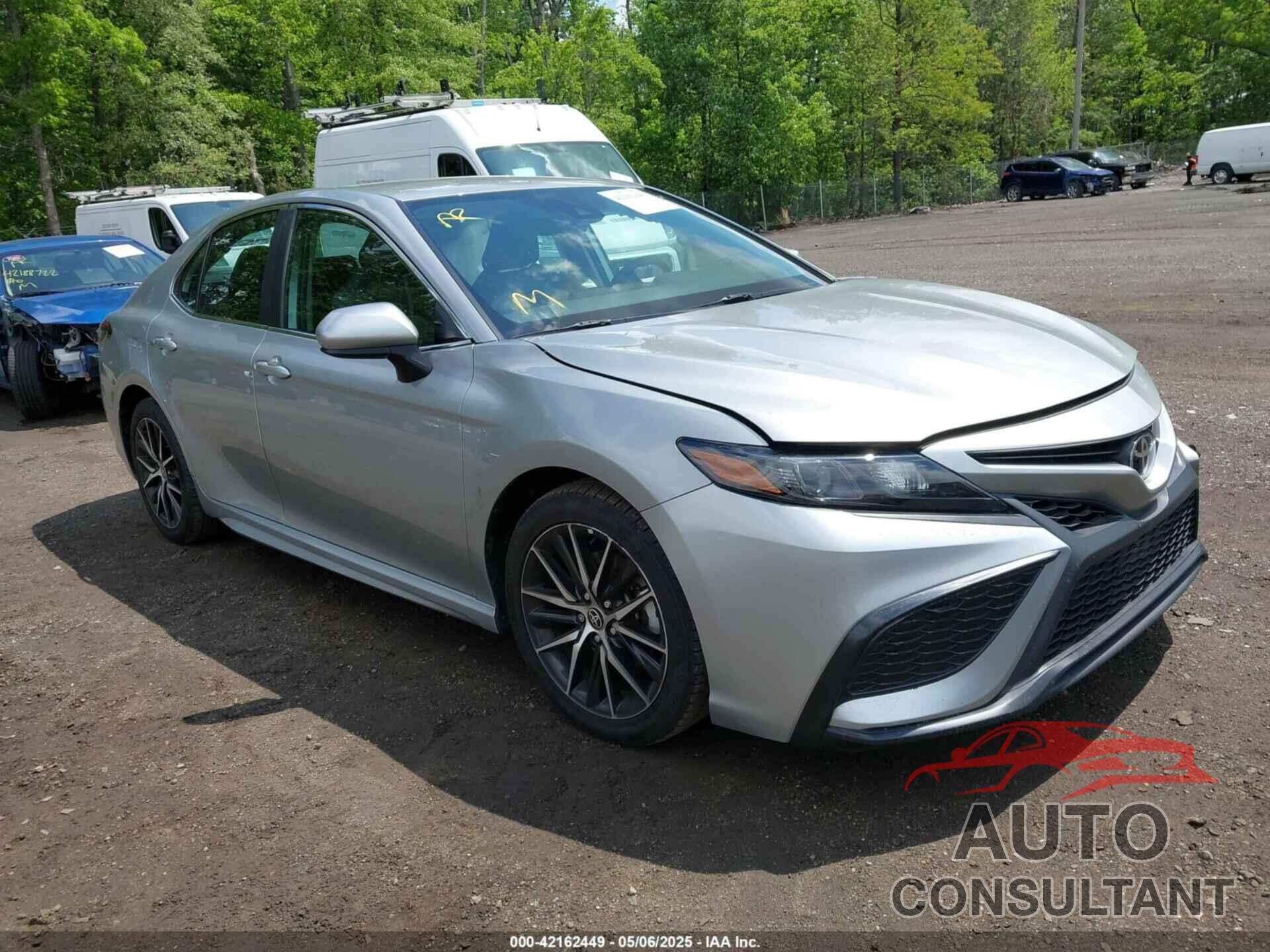 TOYOTA CAMRY 2021 - 4T1G11AK9MU566301