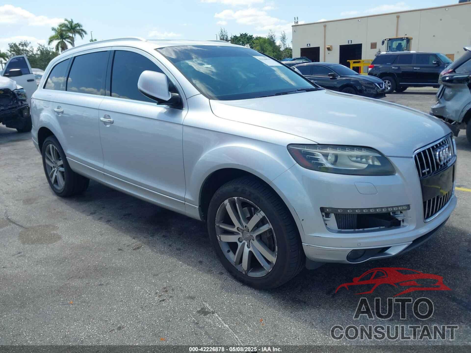 AUDI Q7 2011 - WA1LMAFE4BD007761