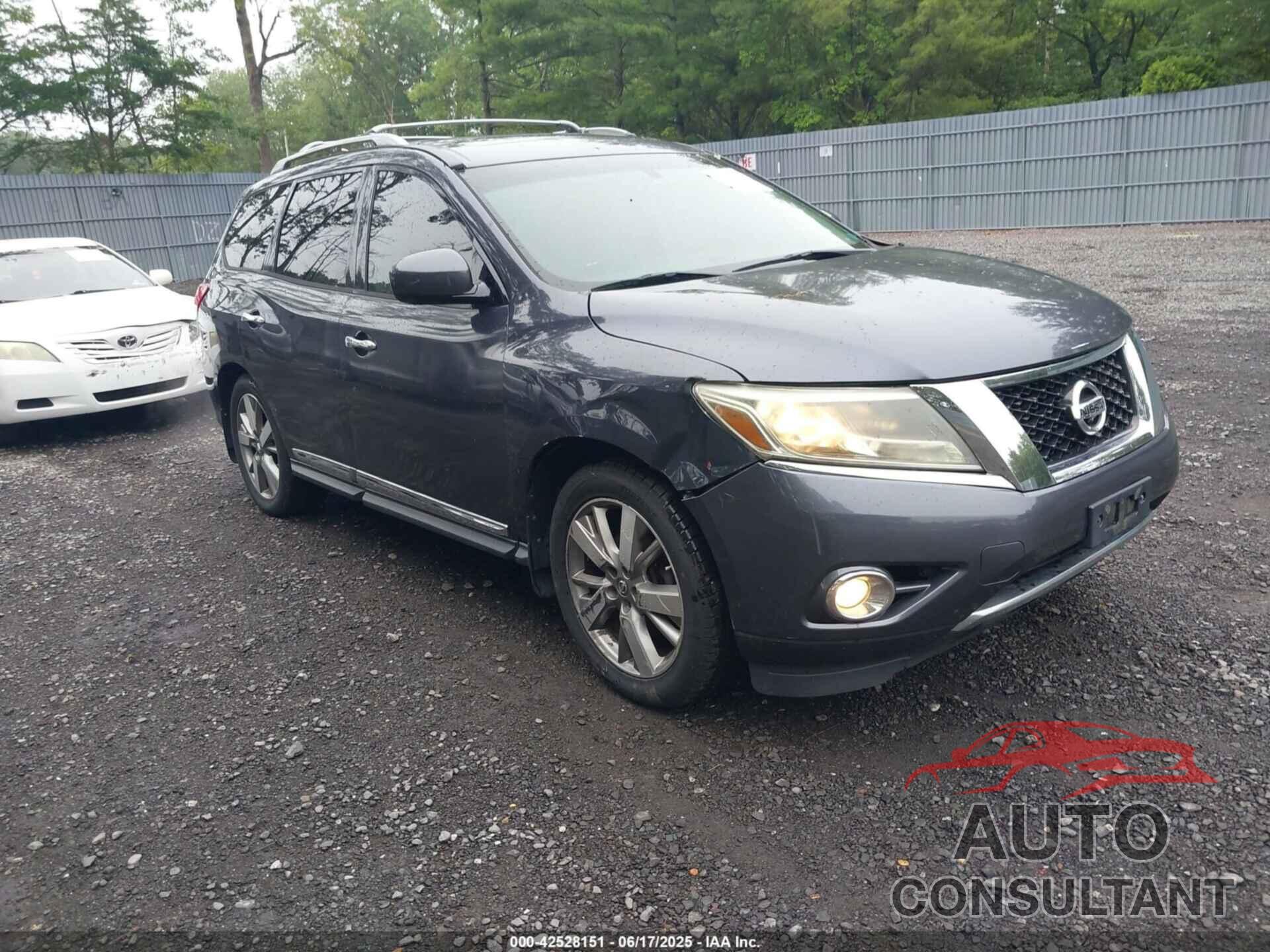 NISSAN PATHFINDER 2013 - 5N1AR2MM0DC677990