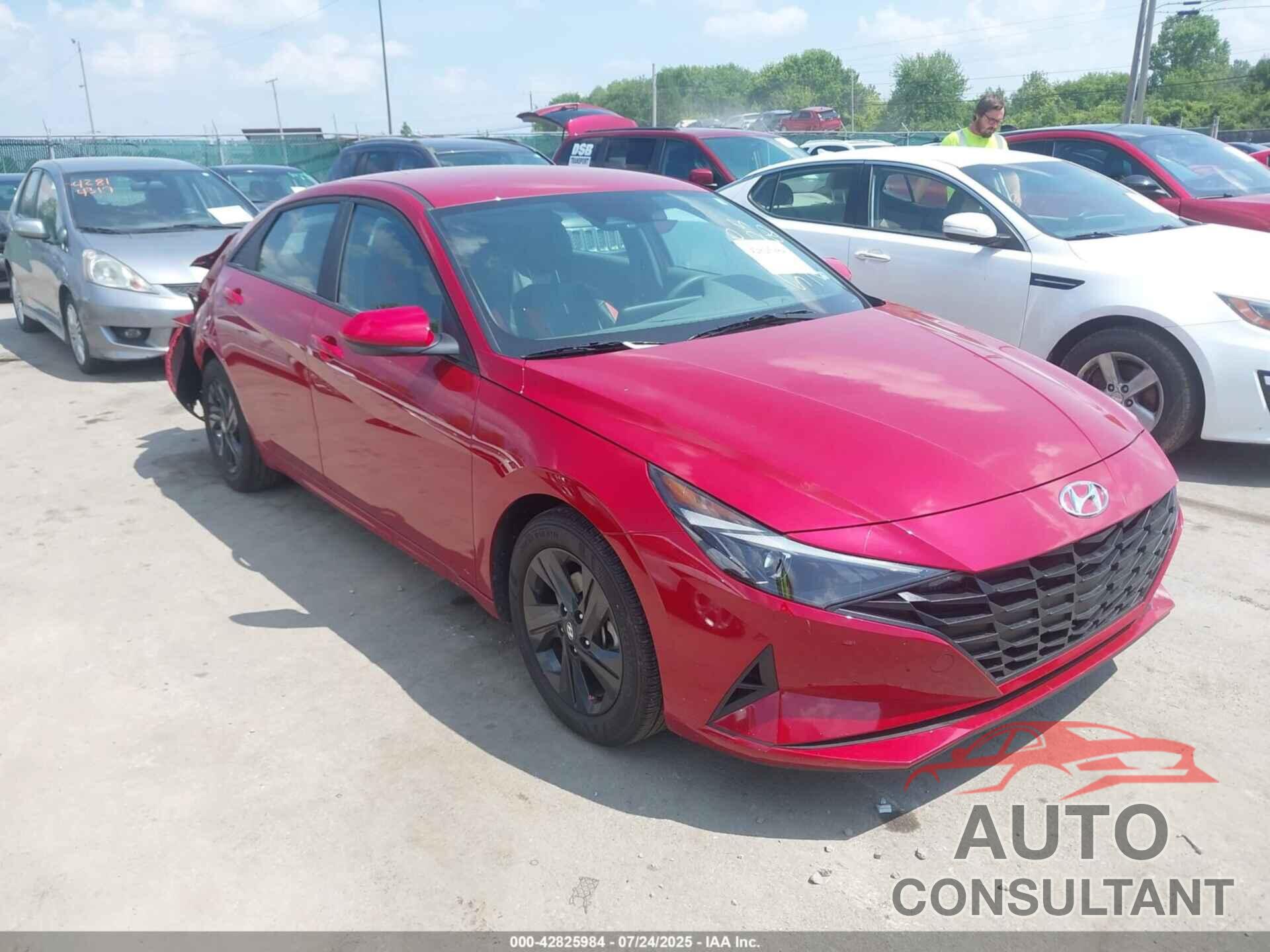 HYUNDAI ELANTRA 2022 - KMHLM4AG7NU321016
