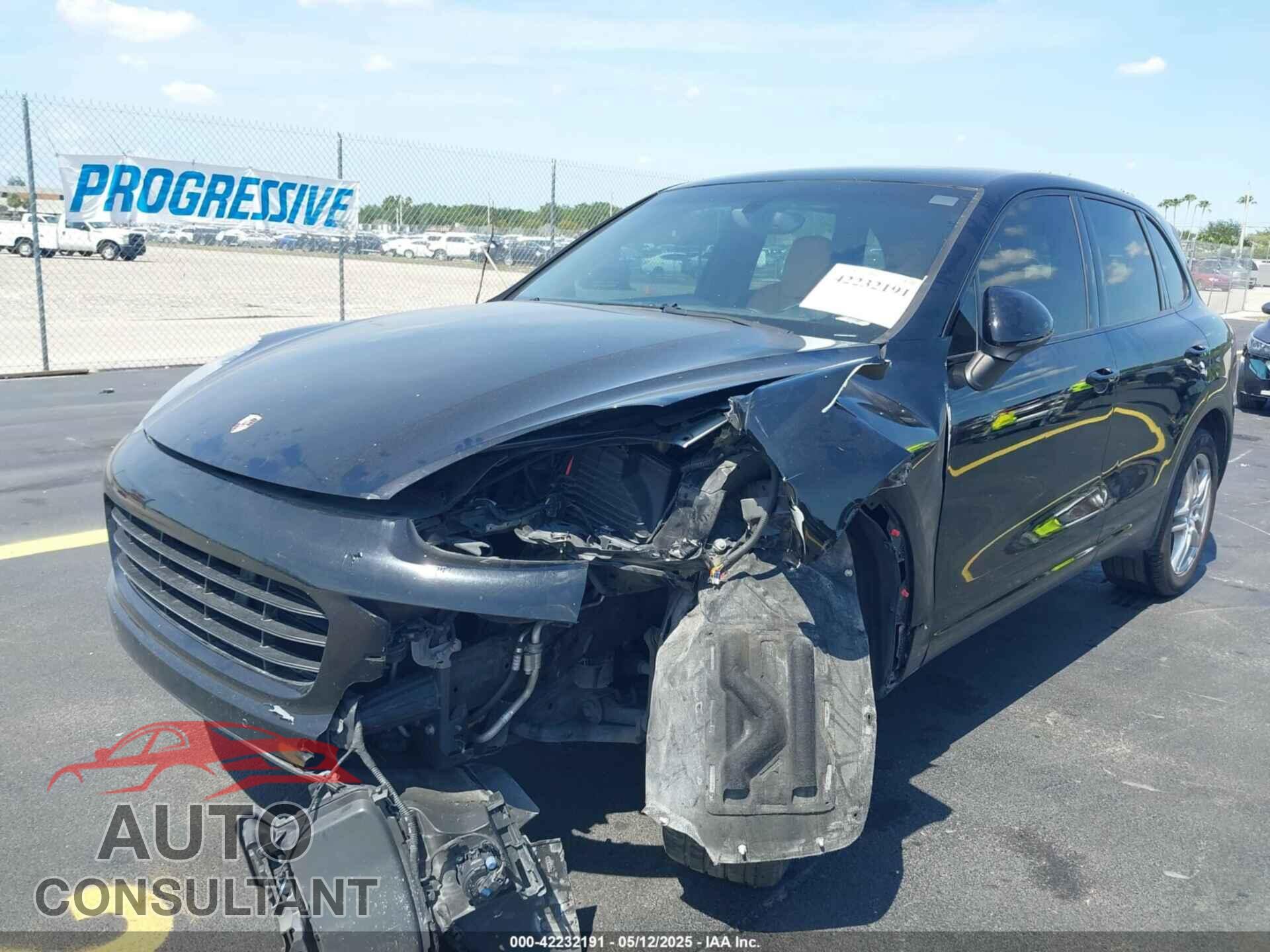 PORSCHE CAYENNE 2016 - WP1AA2A25GLA09331