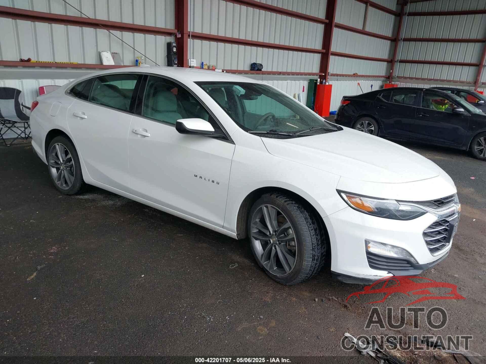 CHEVROLET MALIBU 2023 - 1G1ZD5ST8PF213682