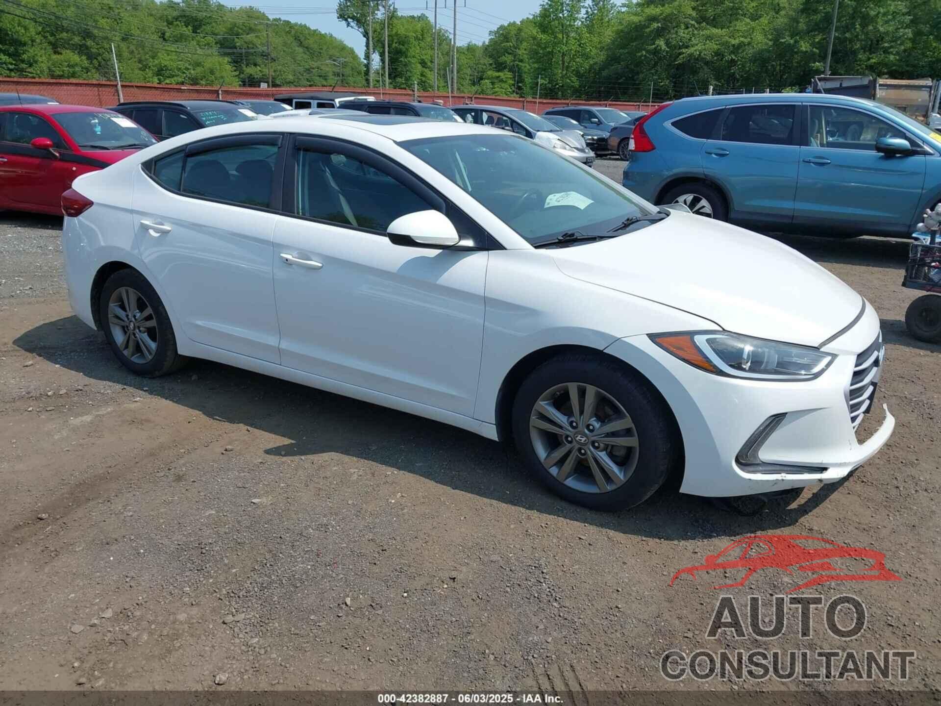 HYUNDAI ELANTRA 2017 - 5NPD84LF3HH186701