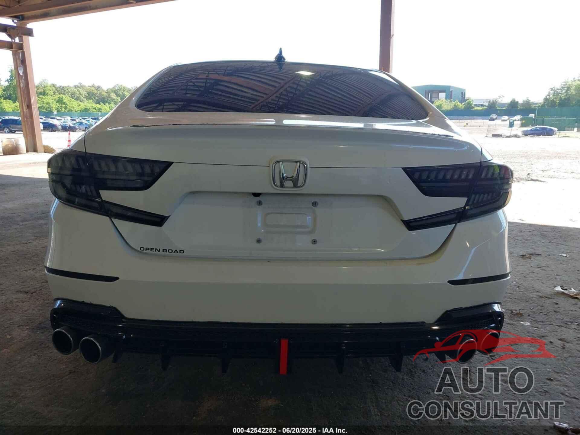 HONDA ACCORD 2022 - 1HGCV1F42NA113255