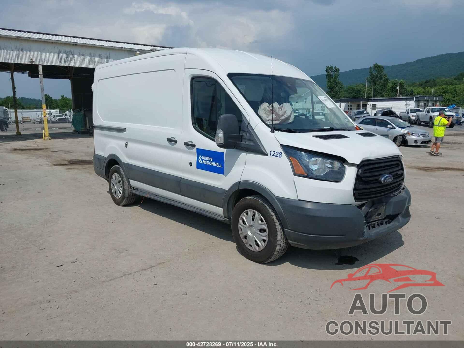 FORD TRANSIT-150 2018 - 1FTYE1CM1JKA97062