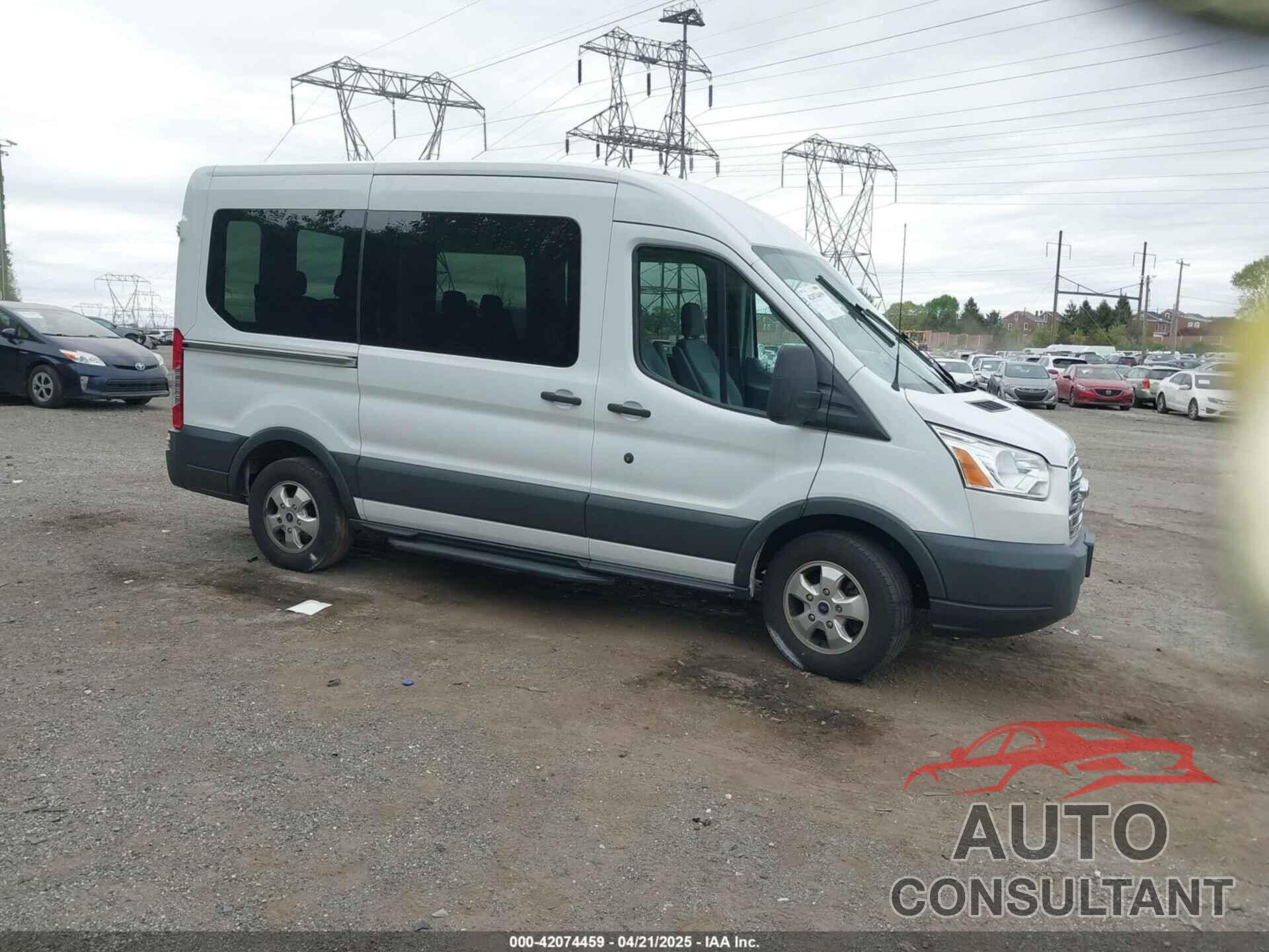 FORD TRANSIT-150 2017 - 1FMZK1CM8HKA67270