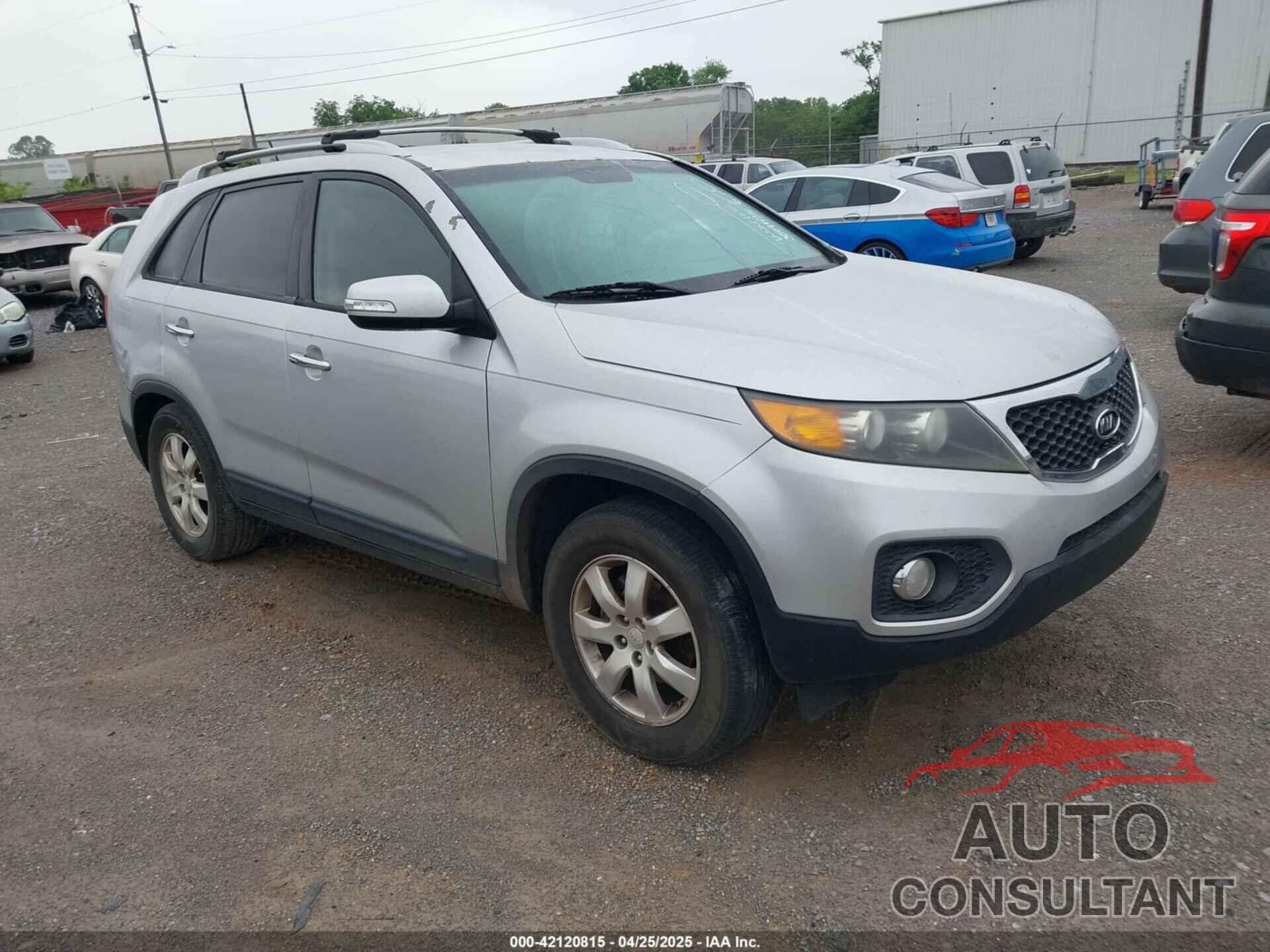 KIA SORENTO 2013 - 5XYKT3A66DG359826