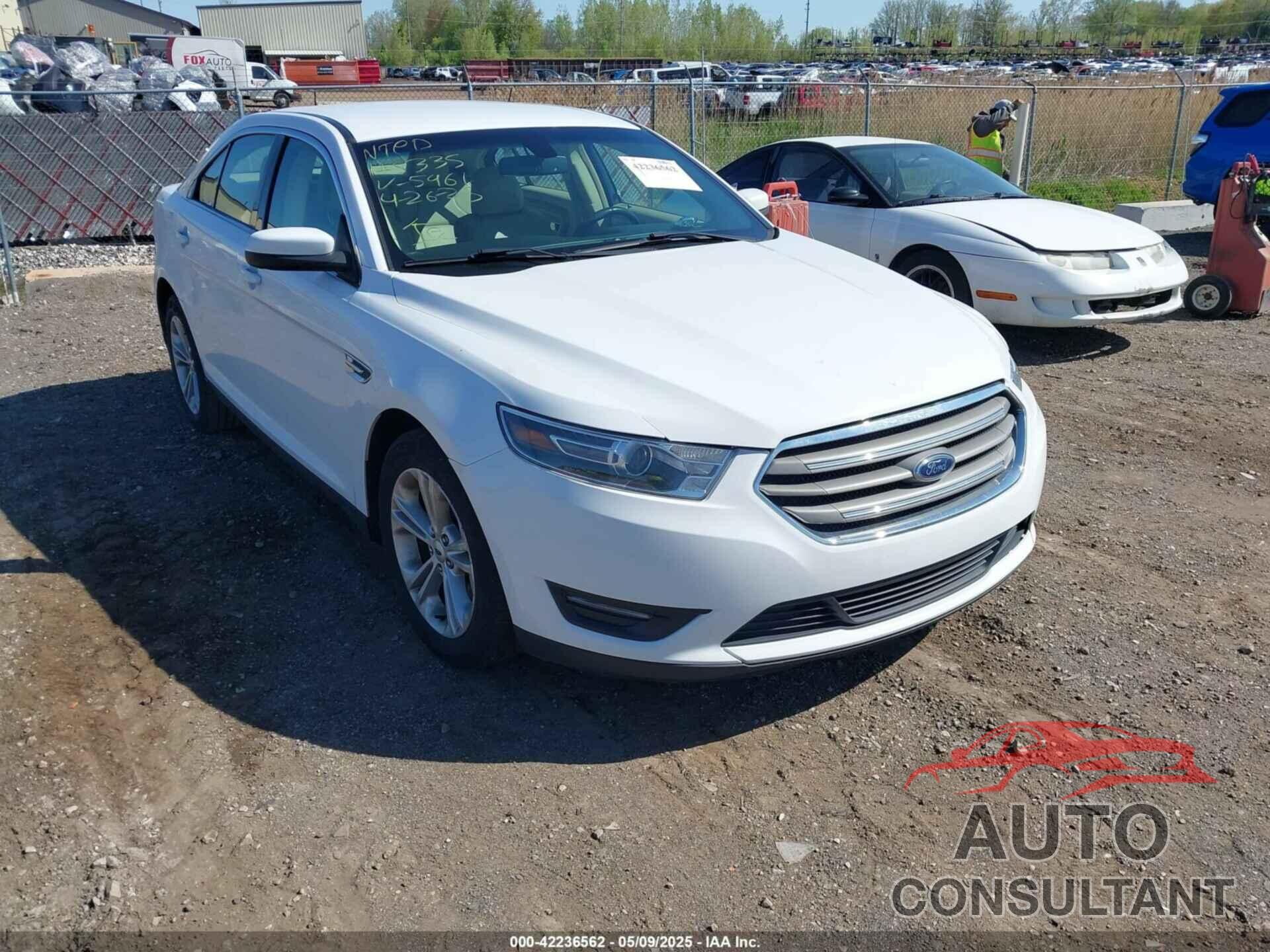FORD TAURUS 2018 - 1FAHP2E87JG115461