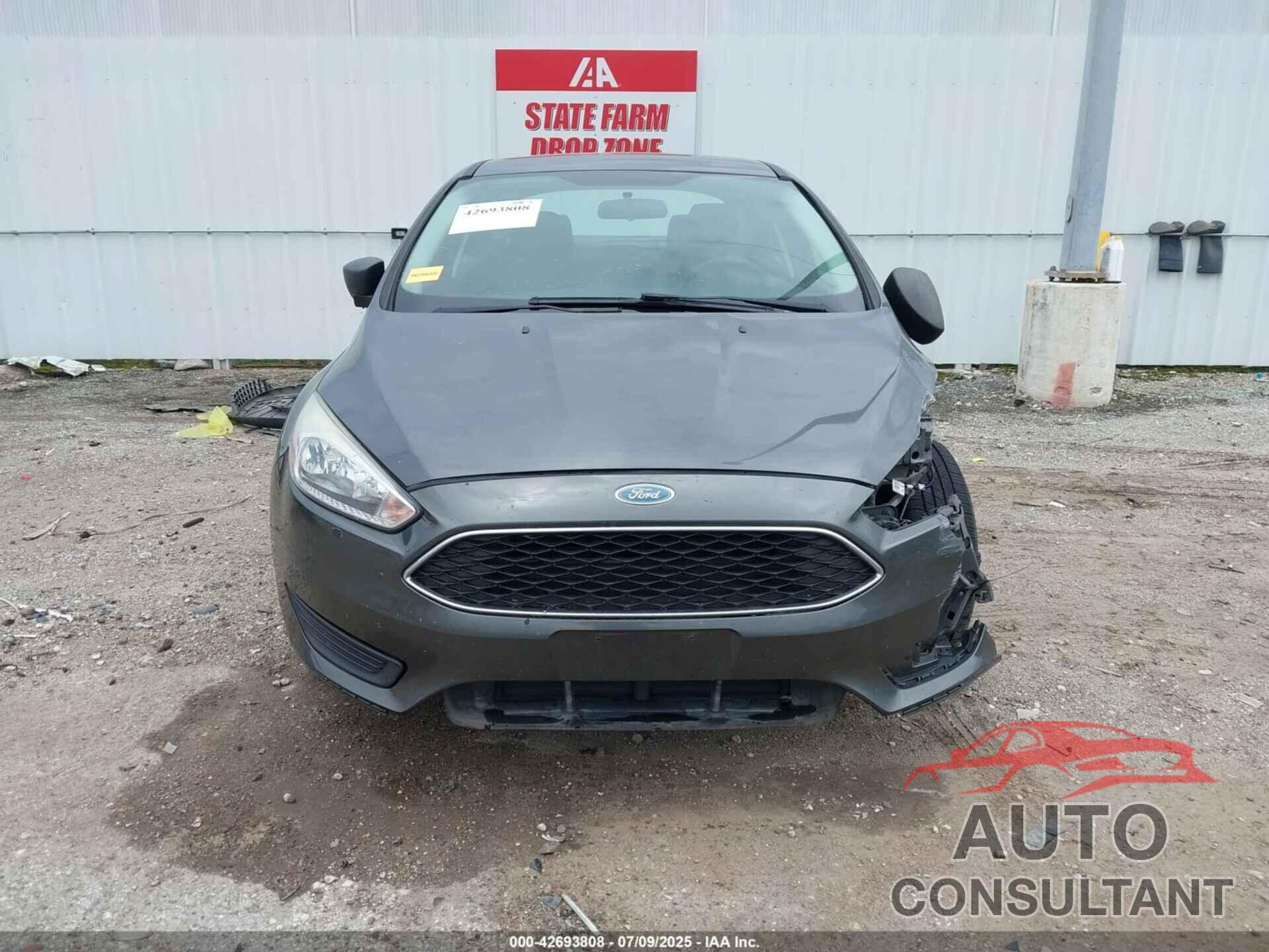 FORD FOCUS 2018 - 1FADP3E21JL244125