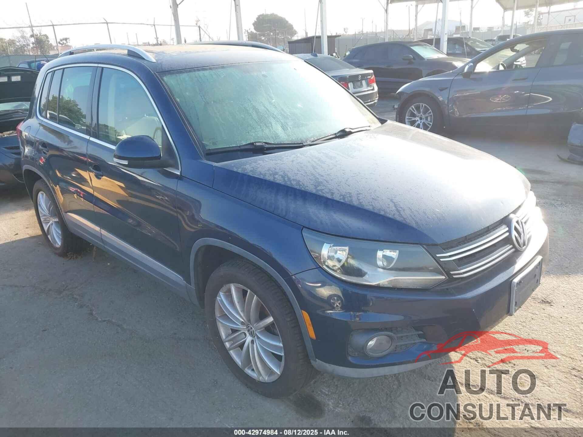 VOLKSWAGEN TIGUAN 2012 - WVGAV7AX8CW508790
