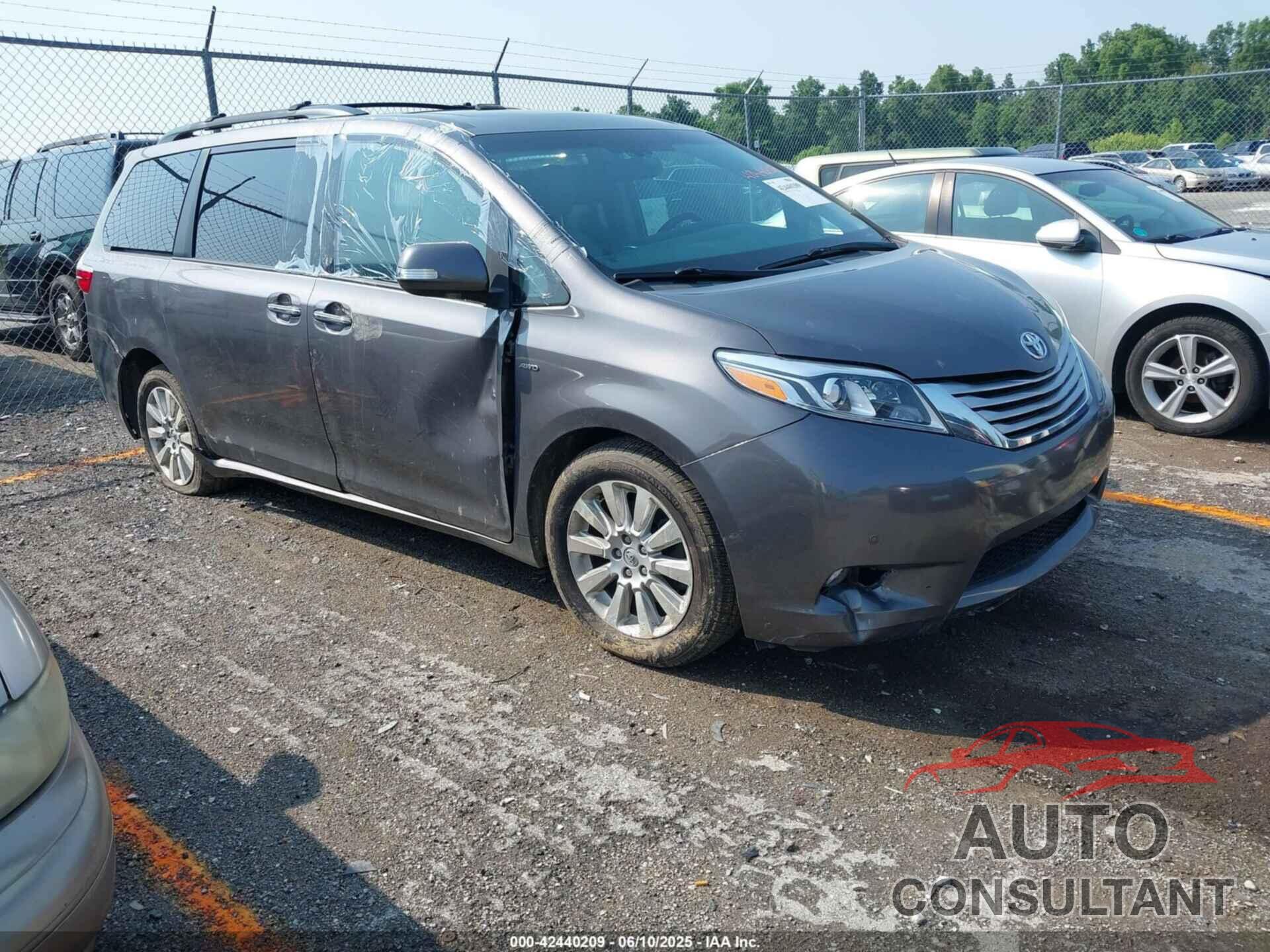 TOYOTA SIENNA 2017 - 5TDDZ3DC9HS183372