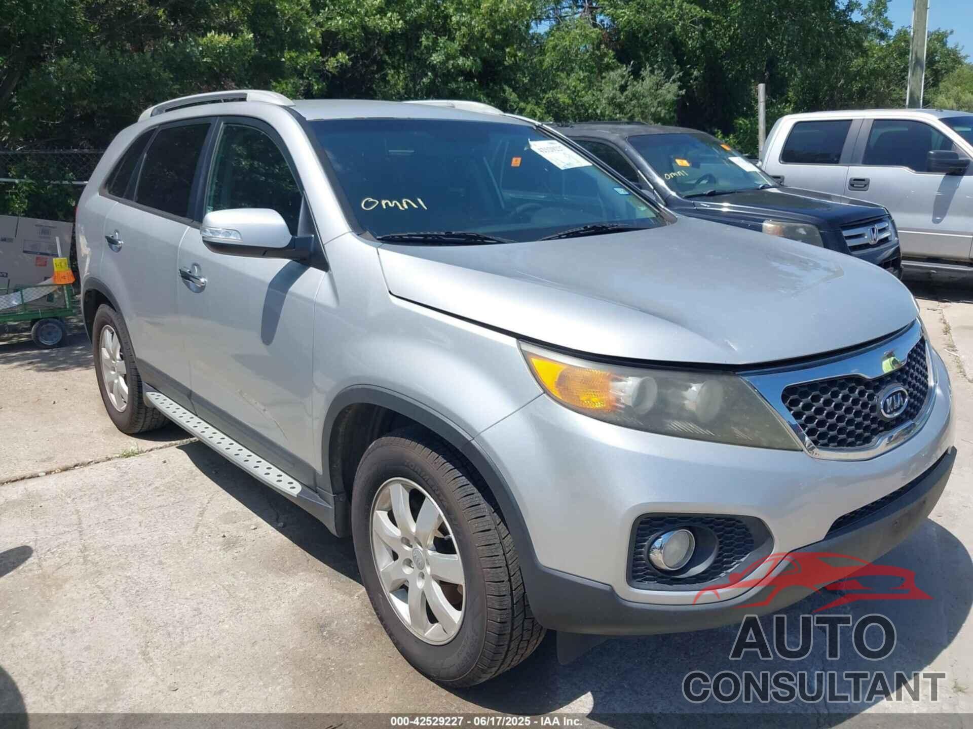 KIA SORENTO 2012 - 5XYKT4A67CG231423
