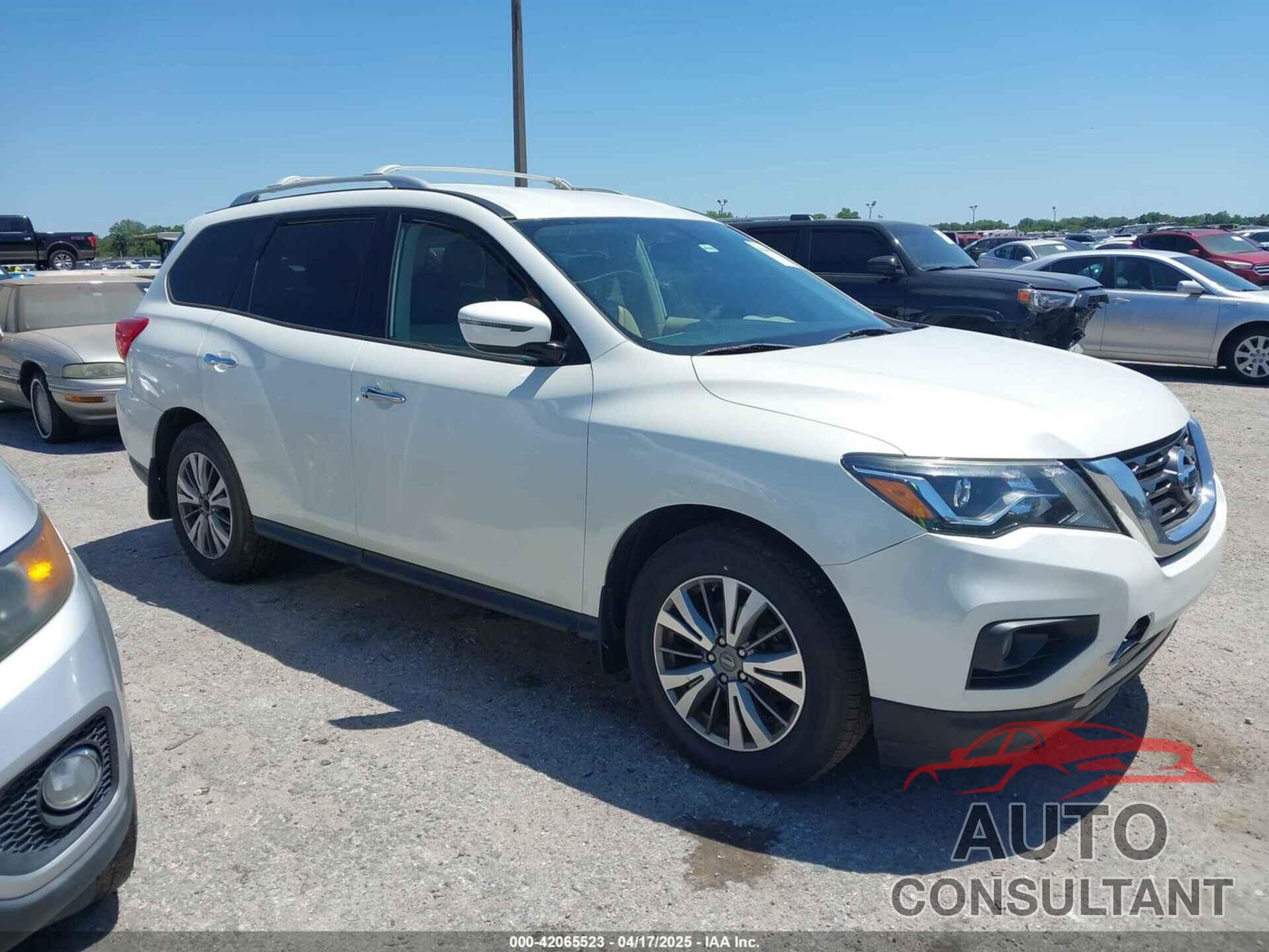 NISSAN PATHFINDER 2018 - 5N1DR2MN3JC620443
