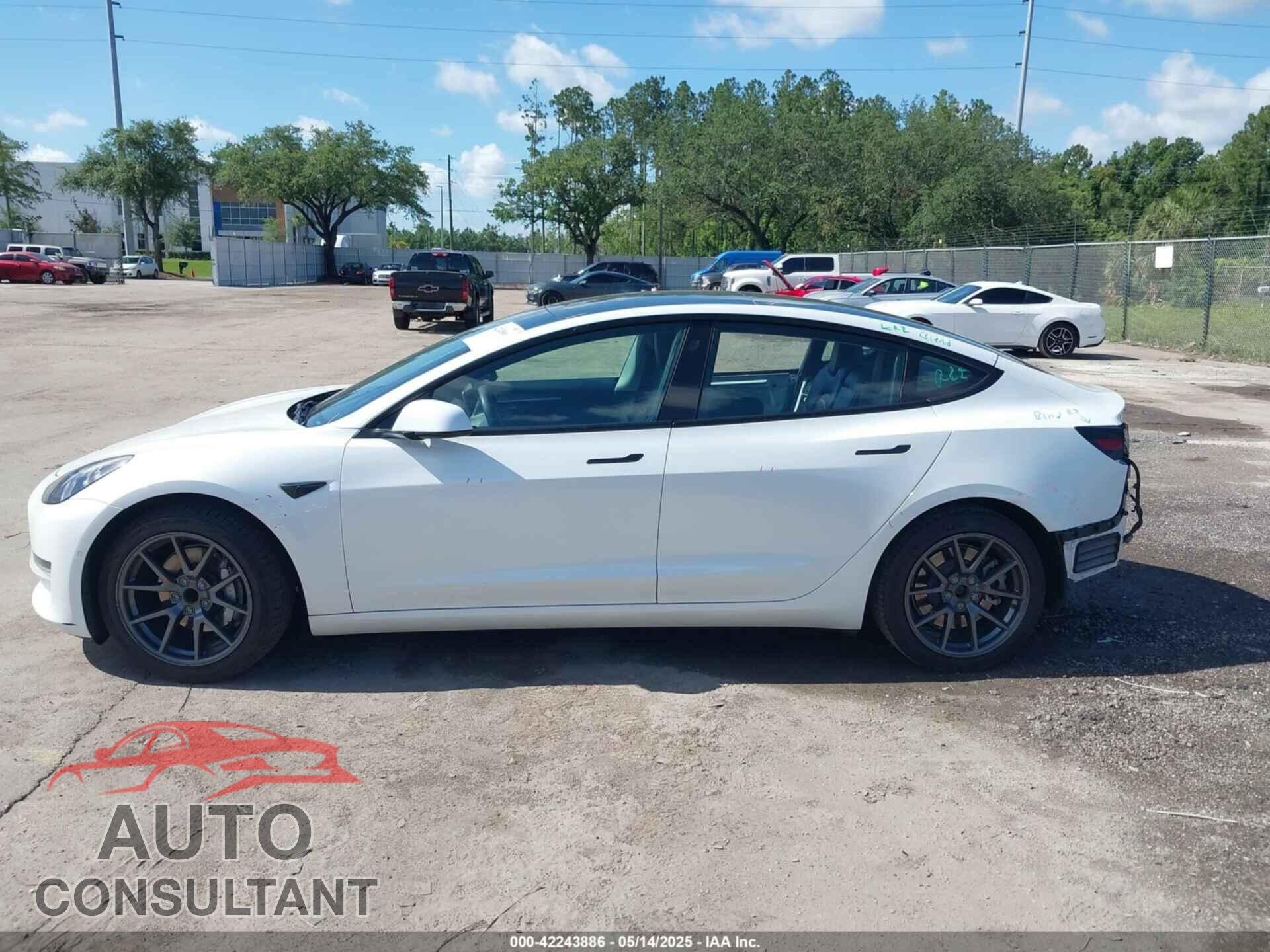 TESLA MODEL 3 2022 - 5YJ3E1EA2NF148570