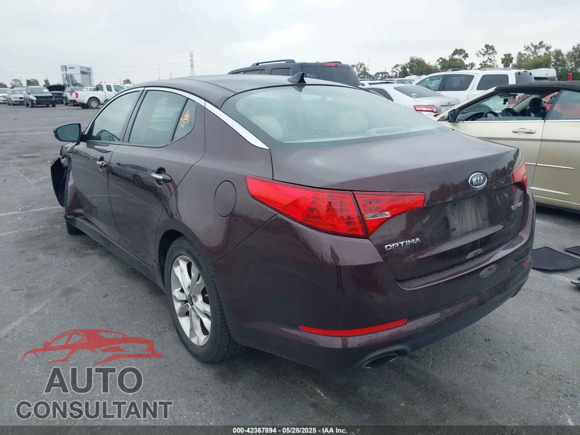 KIA OPTIMA 2011 - KNAGN4A71B5167103