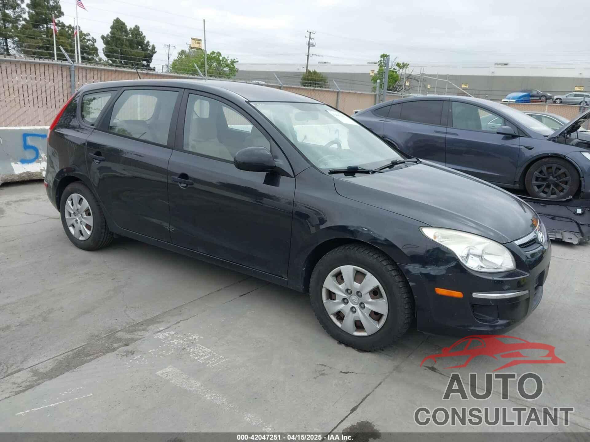 HYUNDAI ELANTRA TOURING 2010 - KMHDB8AE1AU052831