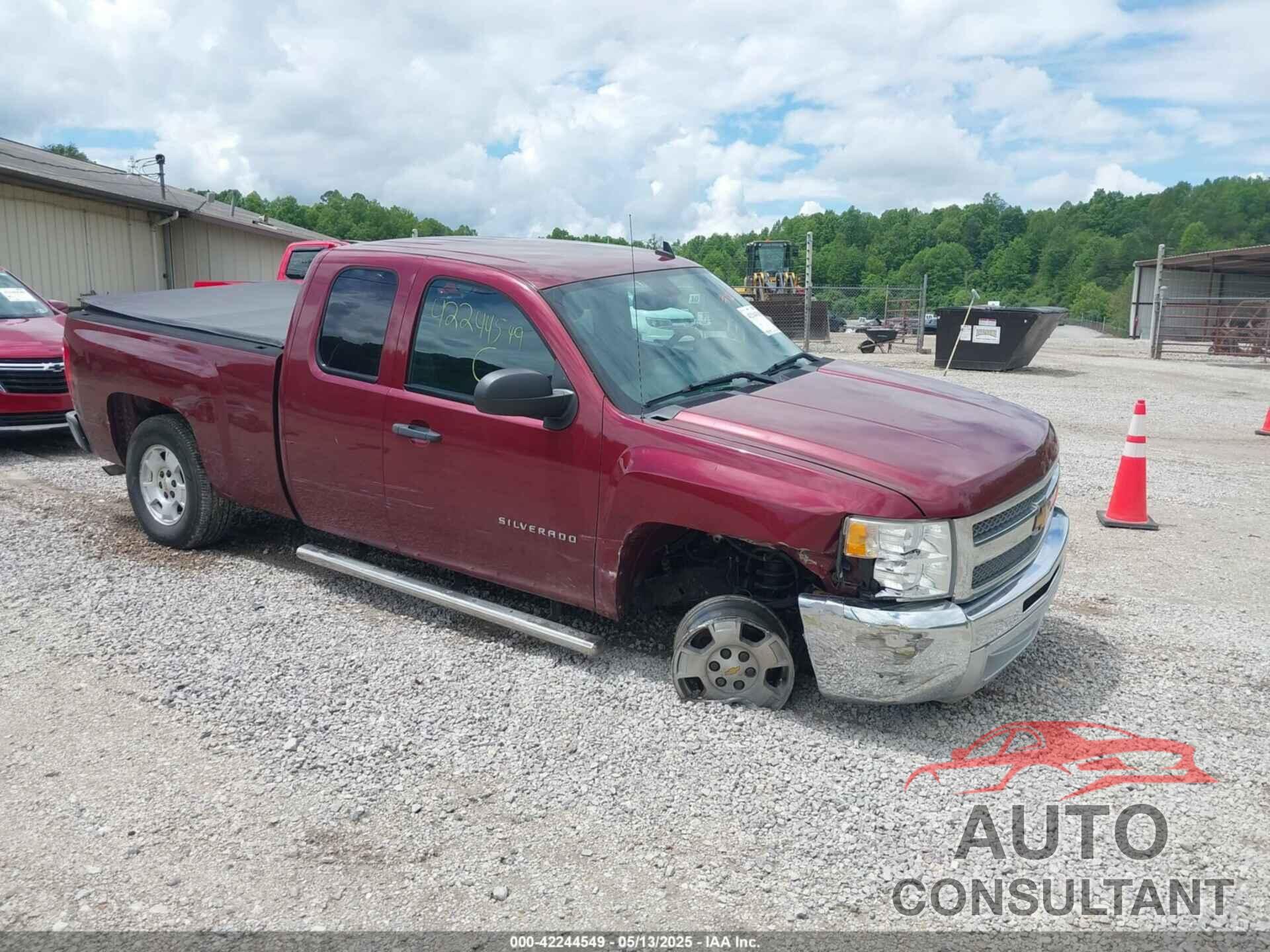 CHEVROLET SILVERADO 1500 2013 - 1GCRCSE05DZ280647