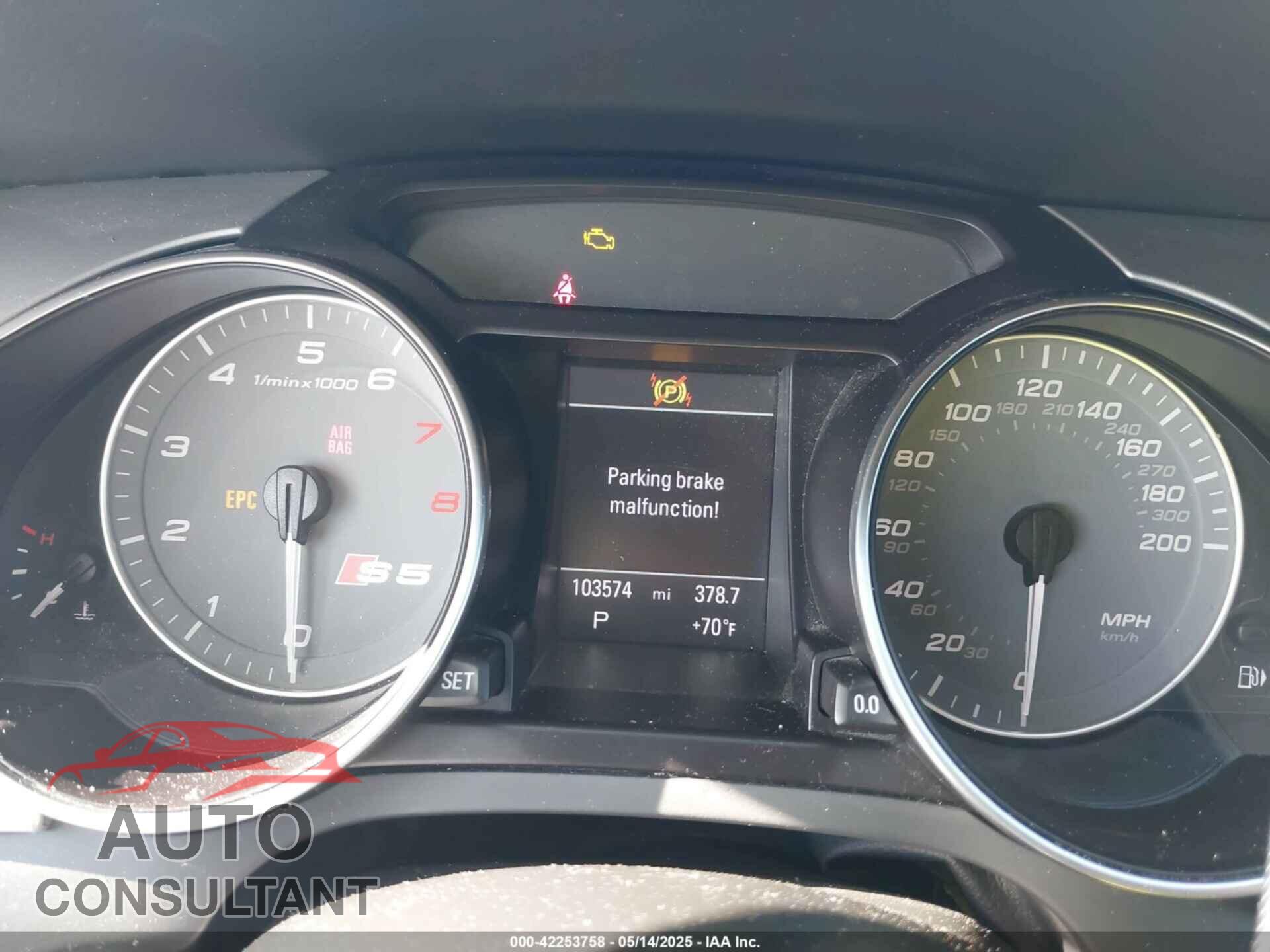 AUDI S5 2012 - WAUCVAFR6CA032117